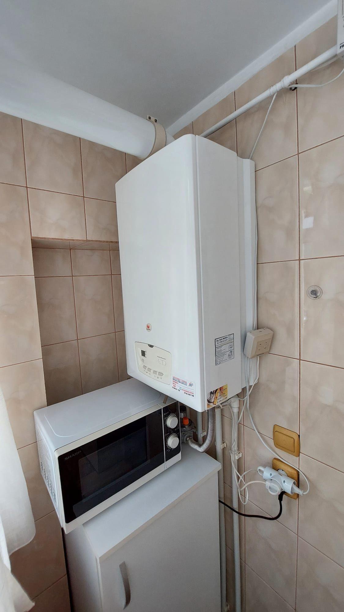 De închiriat apartament cu 3 camere, etaj 1, Siderurgistilor, 400 euro - 22
