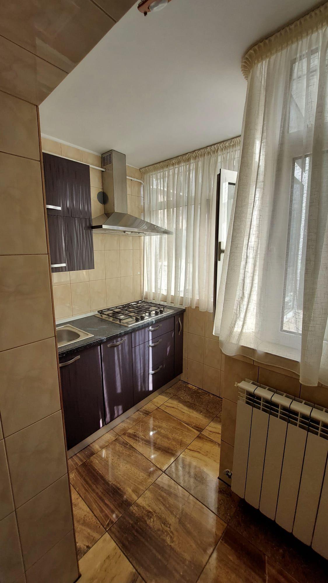 De închiriat apartament cu 3 camere, etaj 1, Siderurgistilor, 400 euro - 19