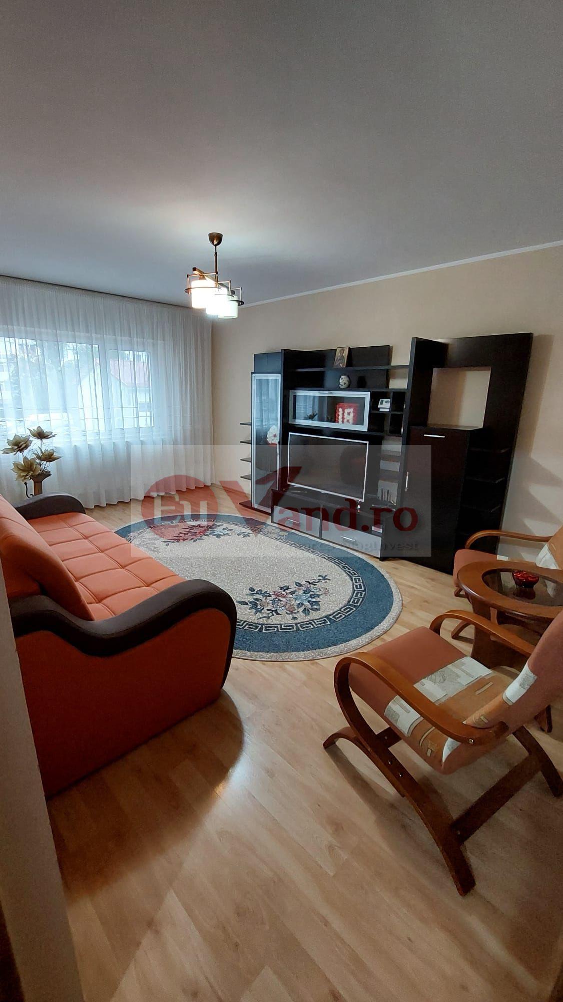 De închiriat apartament cu 3 camere, etaj 1, Siderurgistilor, 400 euro - 1