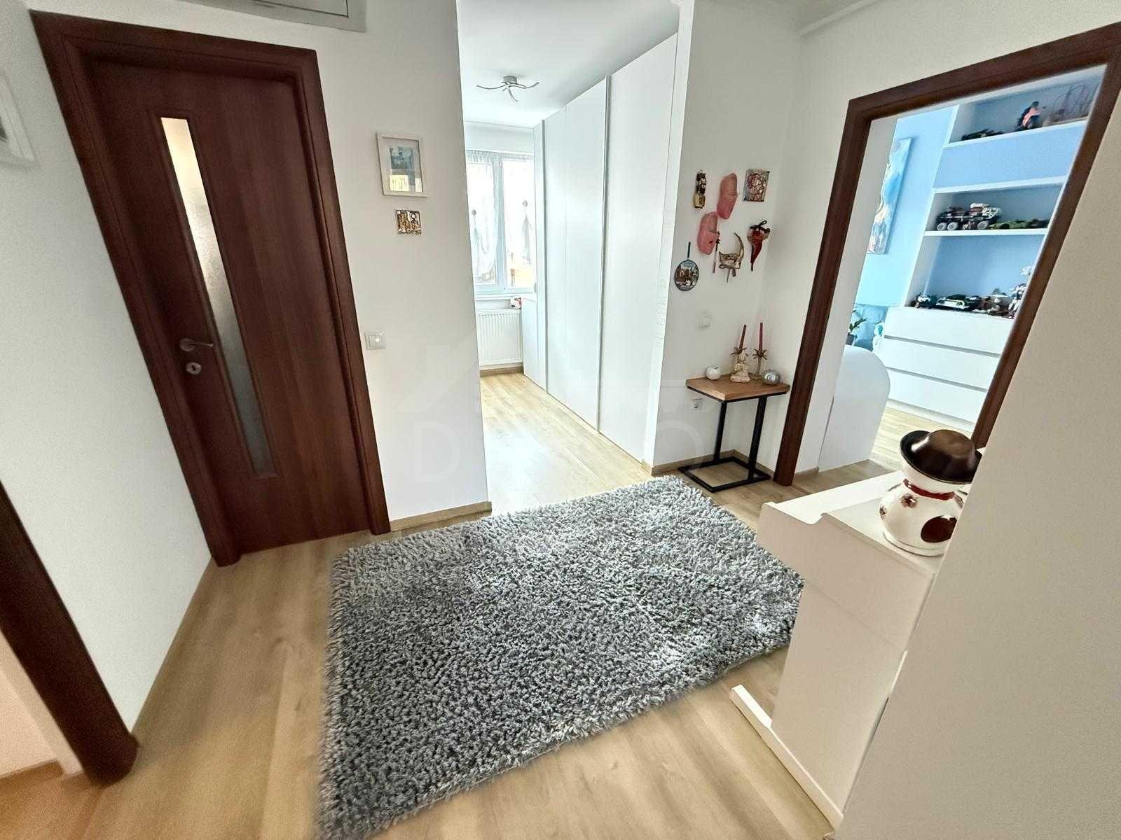 Apartament cu 2 camere, decomandat, etajul 3, complet renovat, ideal pentru locuit sau investiție, situat in cartierul Tudor, str Moldovei. - 7