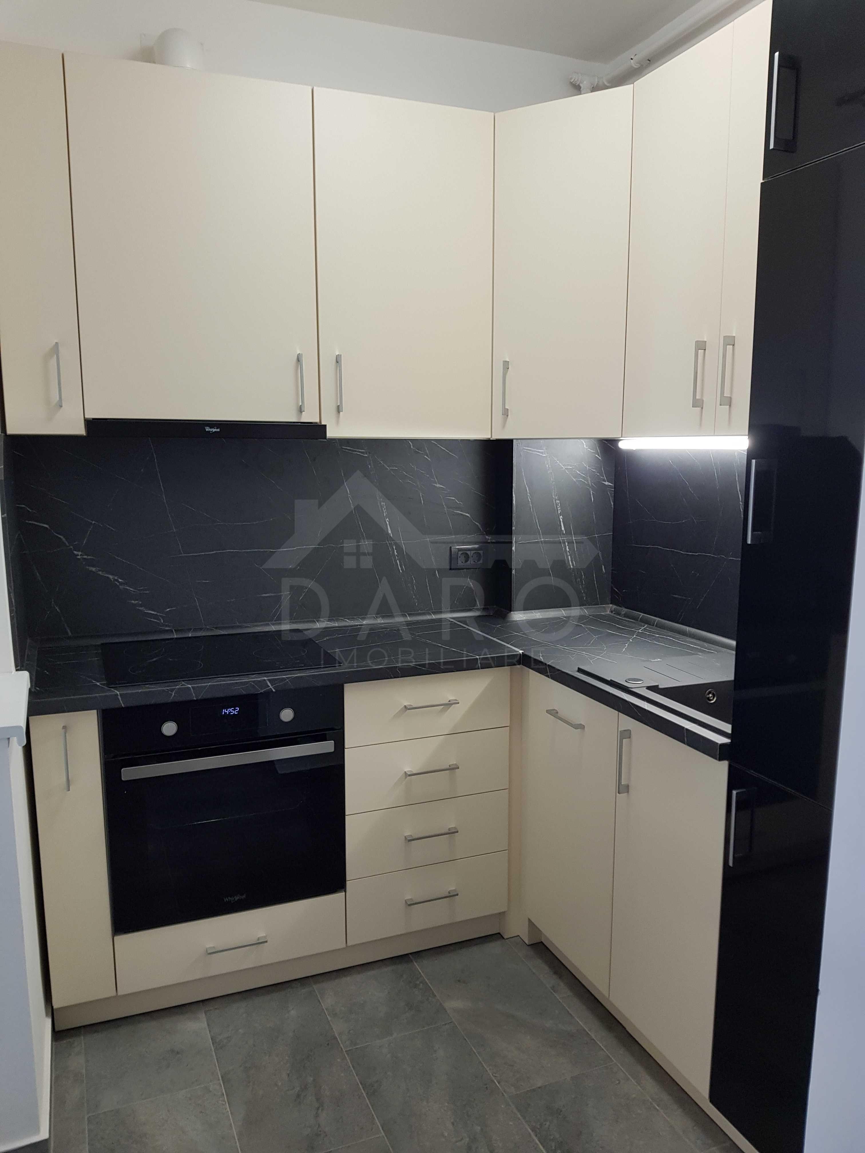 Închiriez apartament 4 camere zona rezidențială - 3