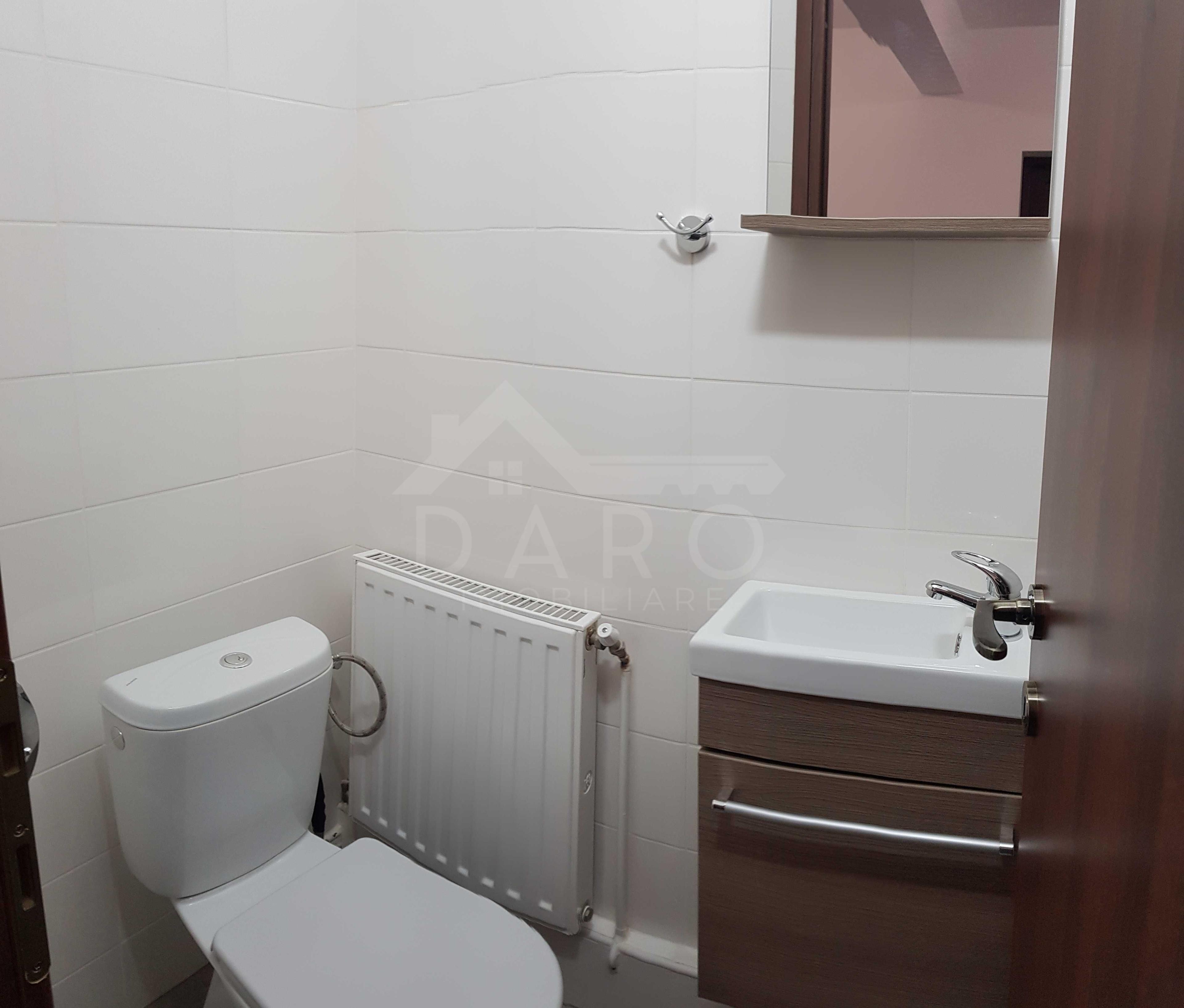 Închiriez apartament 4 camere zona rezidențială - 8