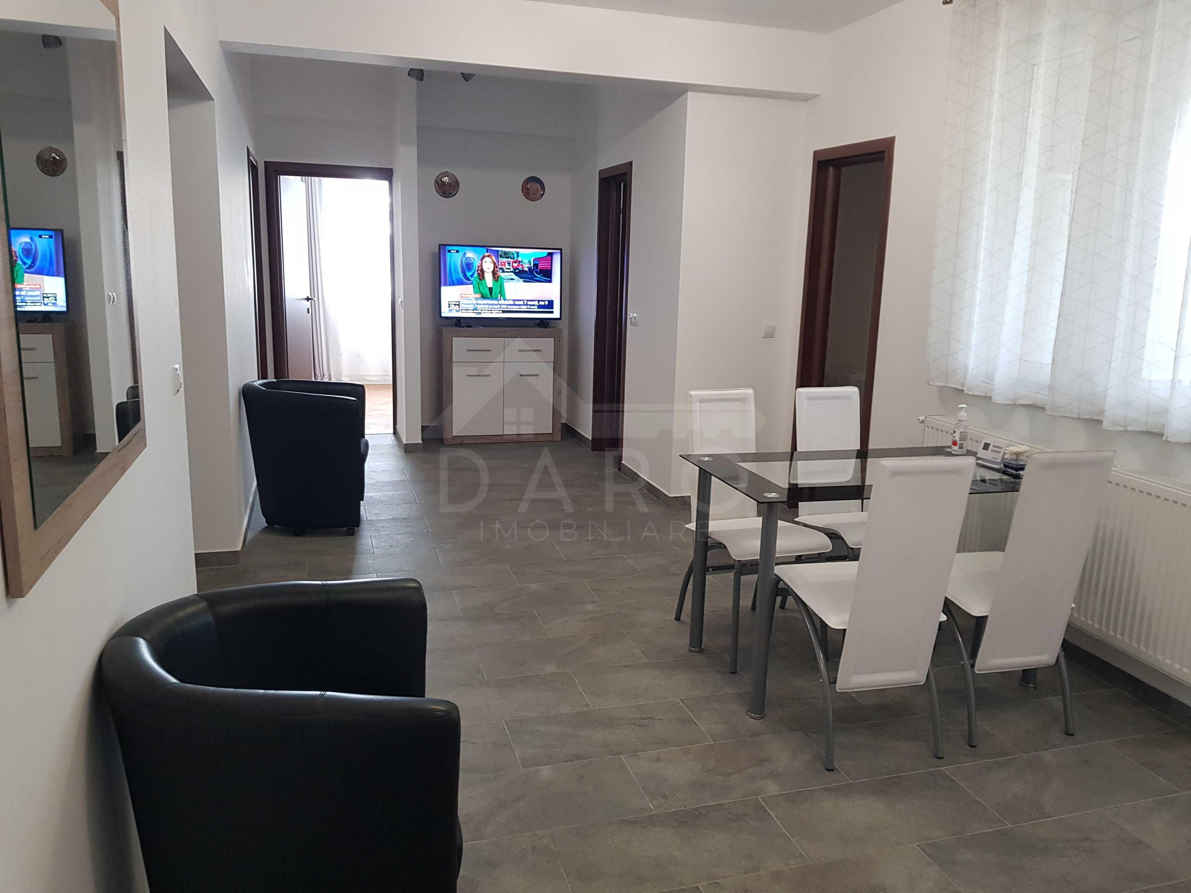 Închiriez apartament 4 camere zona rezidențială - 1