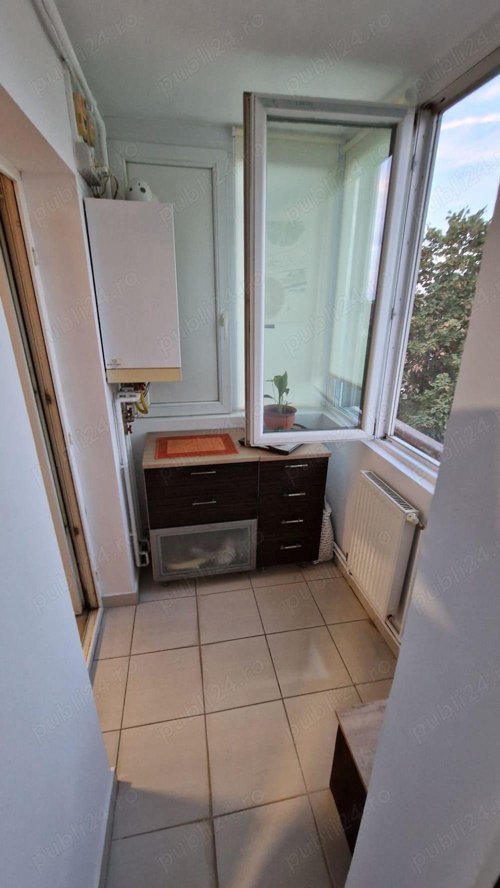 Apartament cu 3 camere de vanzare sau de inchiriat - 9