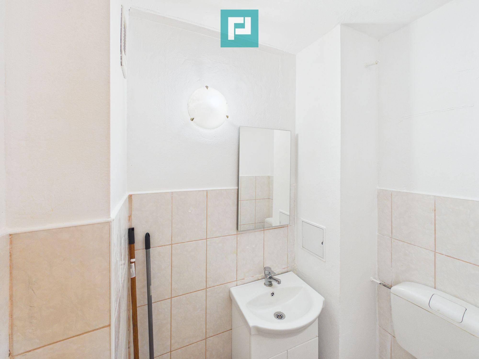Apartament 3 camere ,68 mp, Str.Moldovei-Rogerius - 5