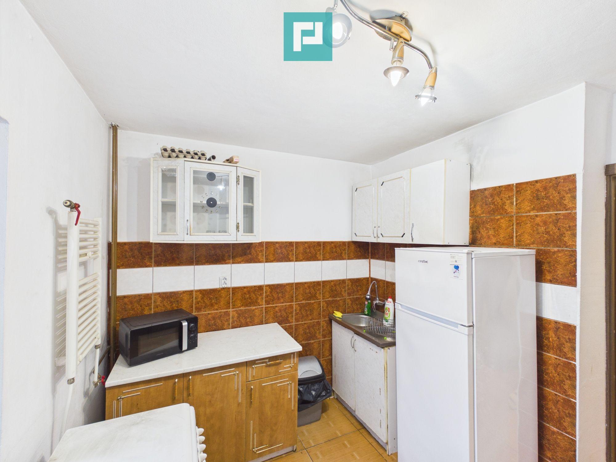 Apartament 3 camere ,68 mp, Str.Moldovei-Rogerius - 8