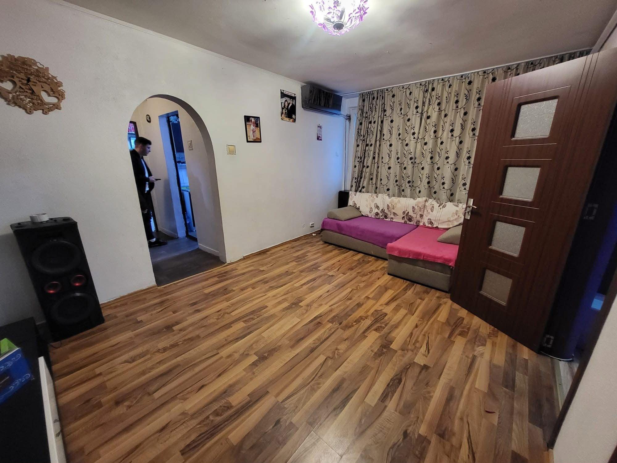 Apartament 3 camere, în Țiglina 3 - 6