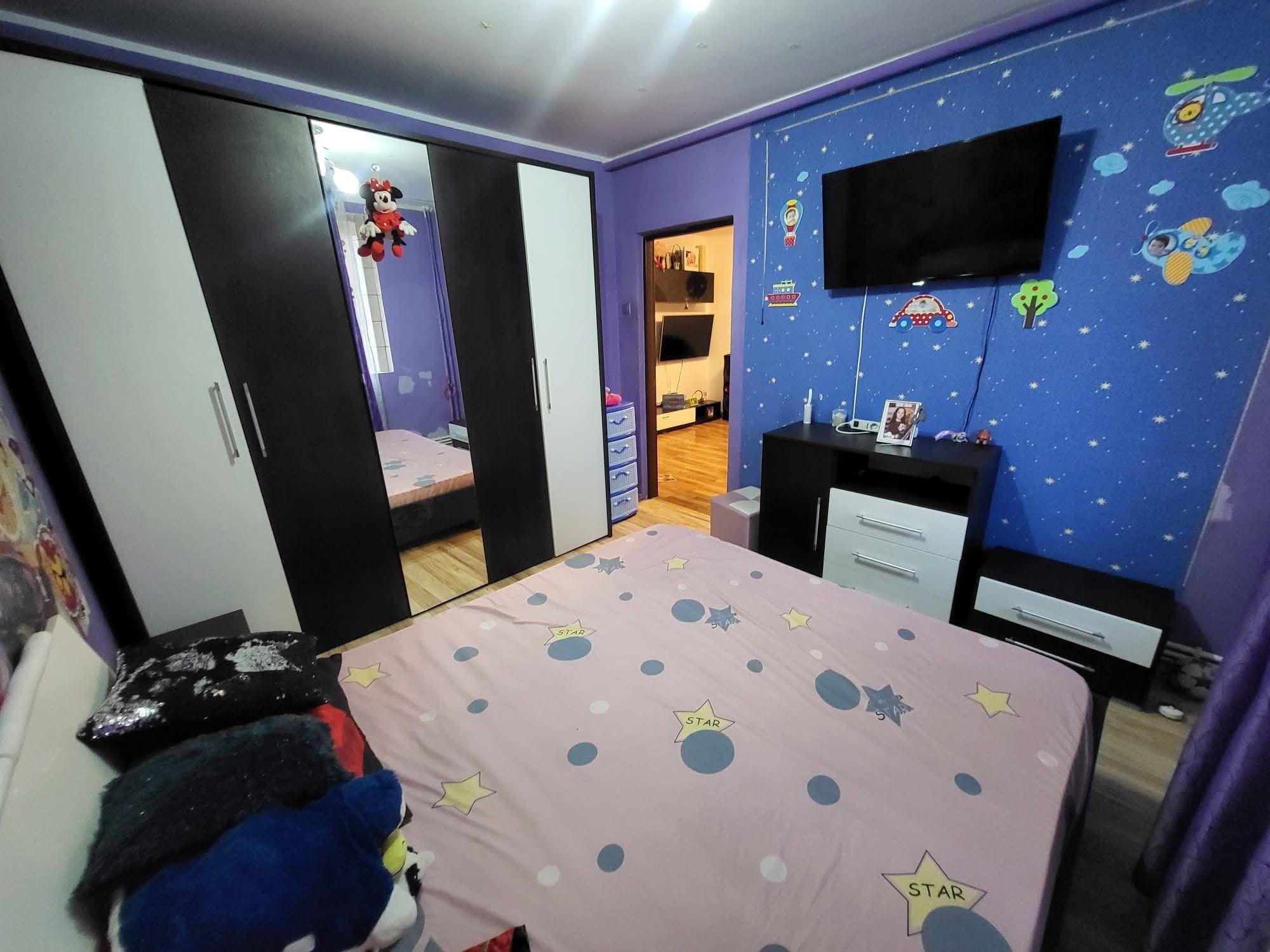 Apartament 3 camere, în Țiglina 3 - 7