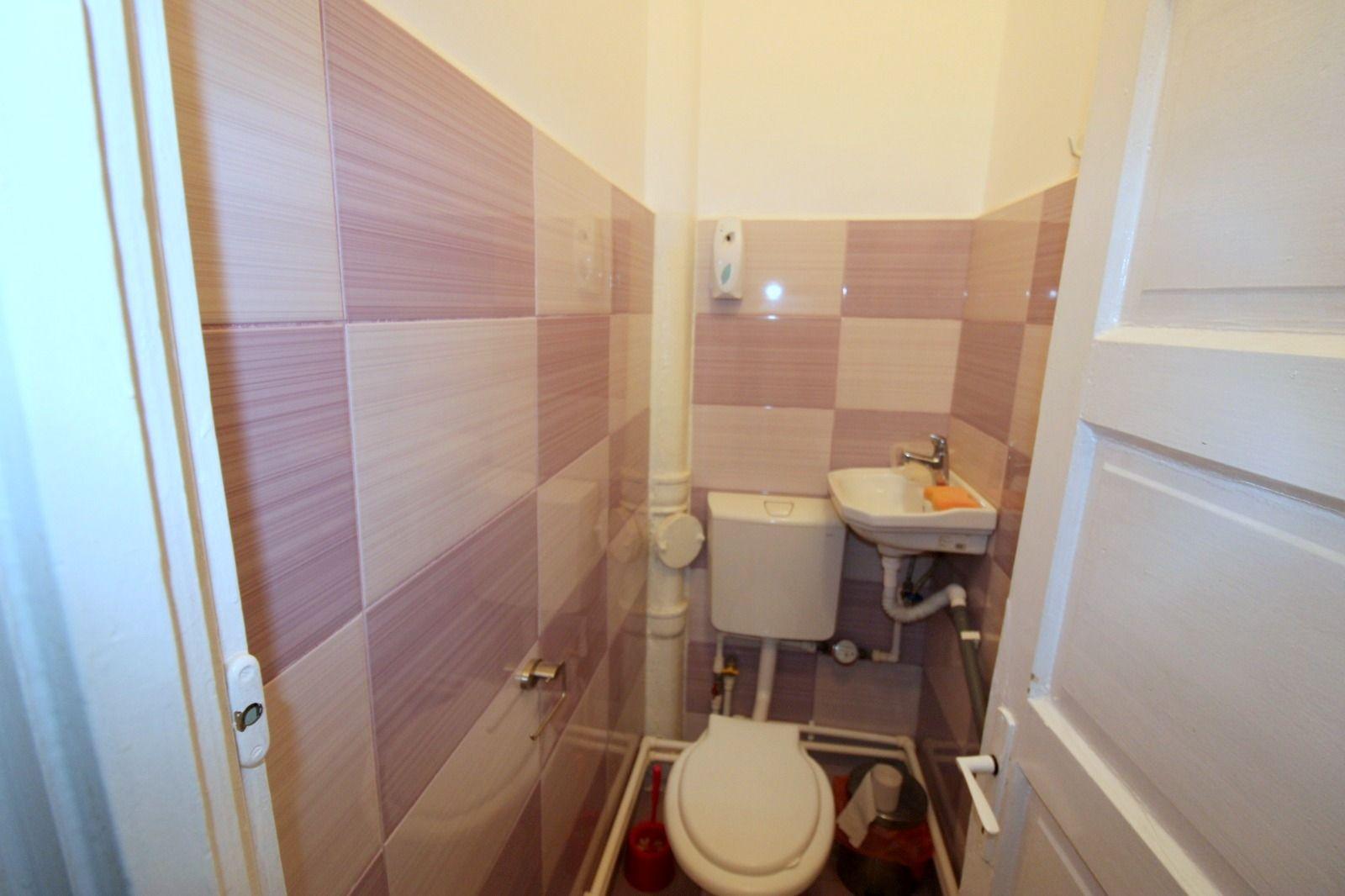 De inchiriat apartament cu 2 camere Gradina Publica et. 4, 300 euro - 8