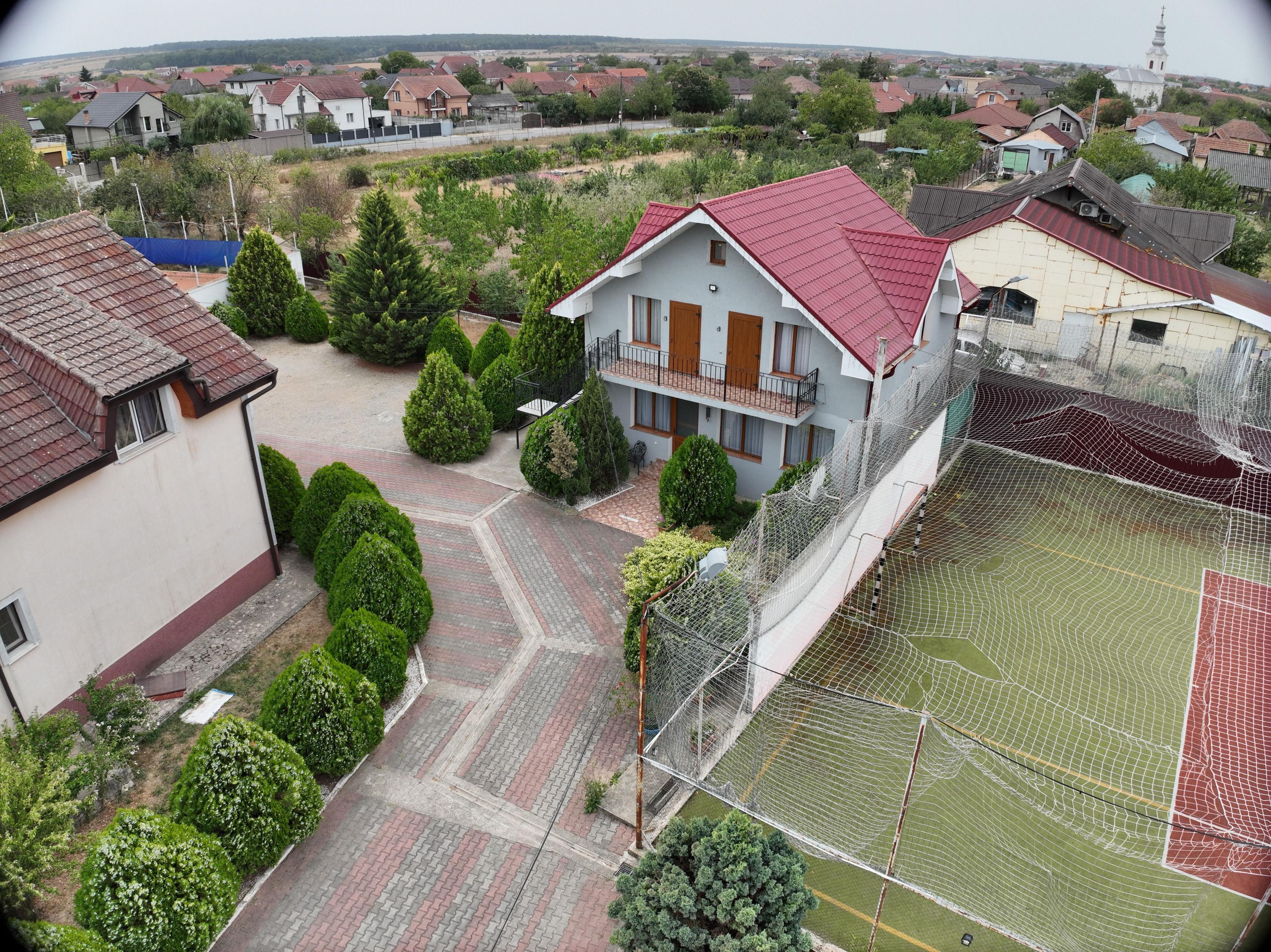 Complex turistic pe un domeniu de 5.375 mp | Sânmartin - 14