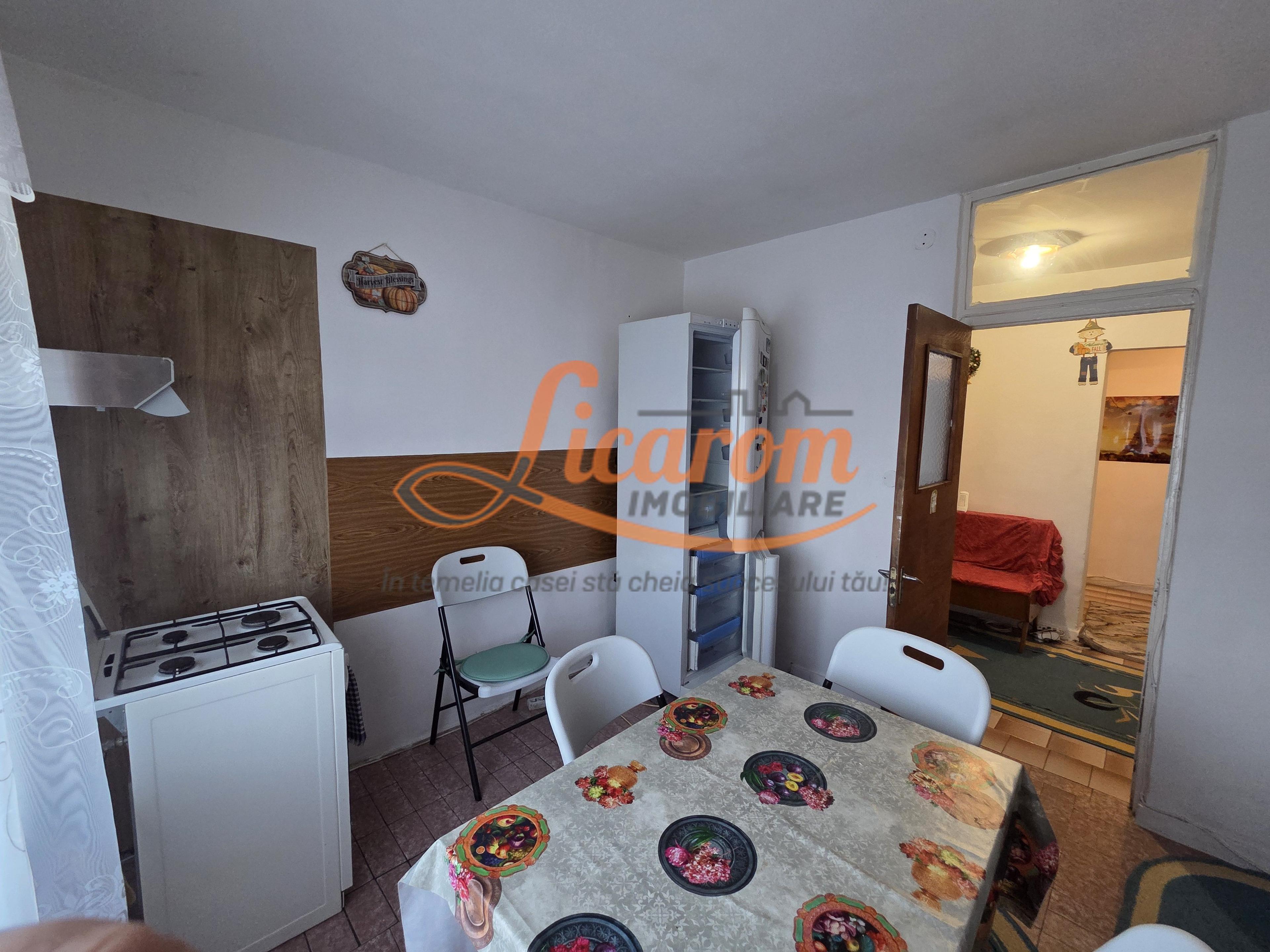 Apartament 3 camere decomandat, Carpatilor zona Spitalul Judetean, - 4