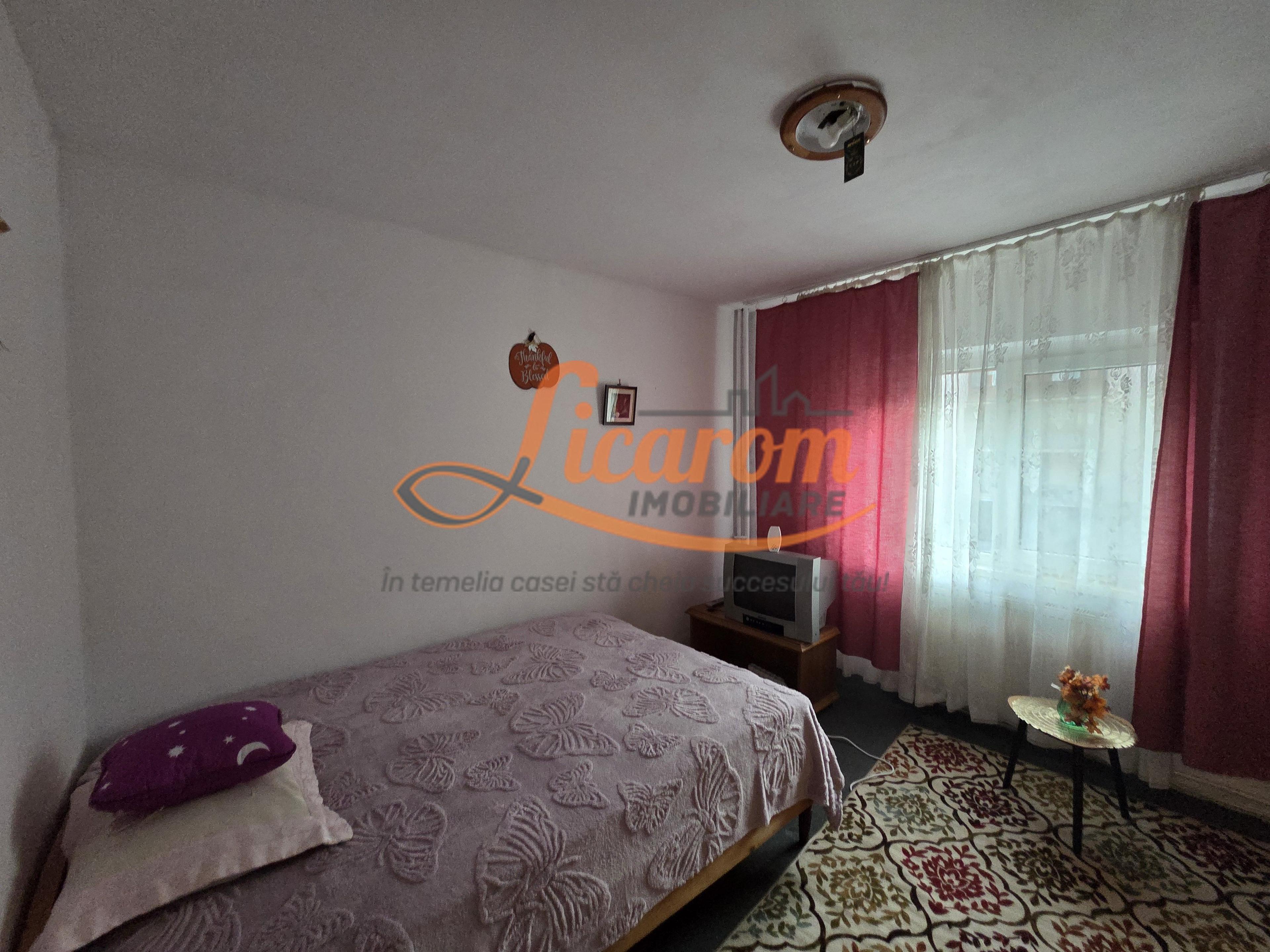 Apartament 3 camere decomandat, Carpatilor zona Spitalul Judetean, - 6