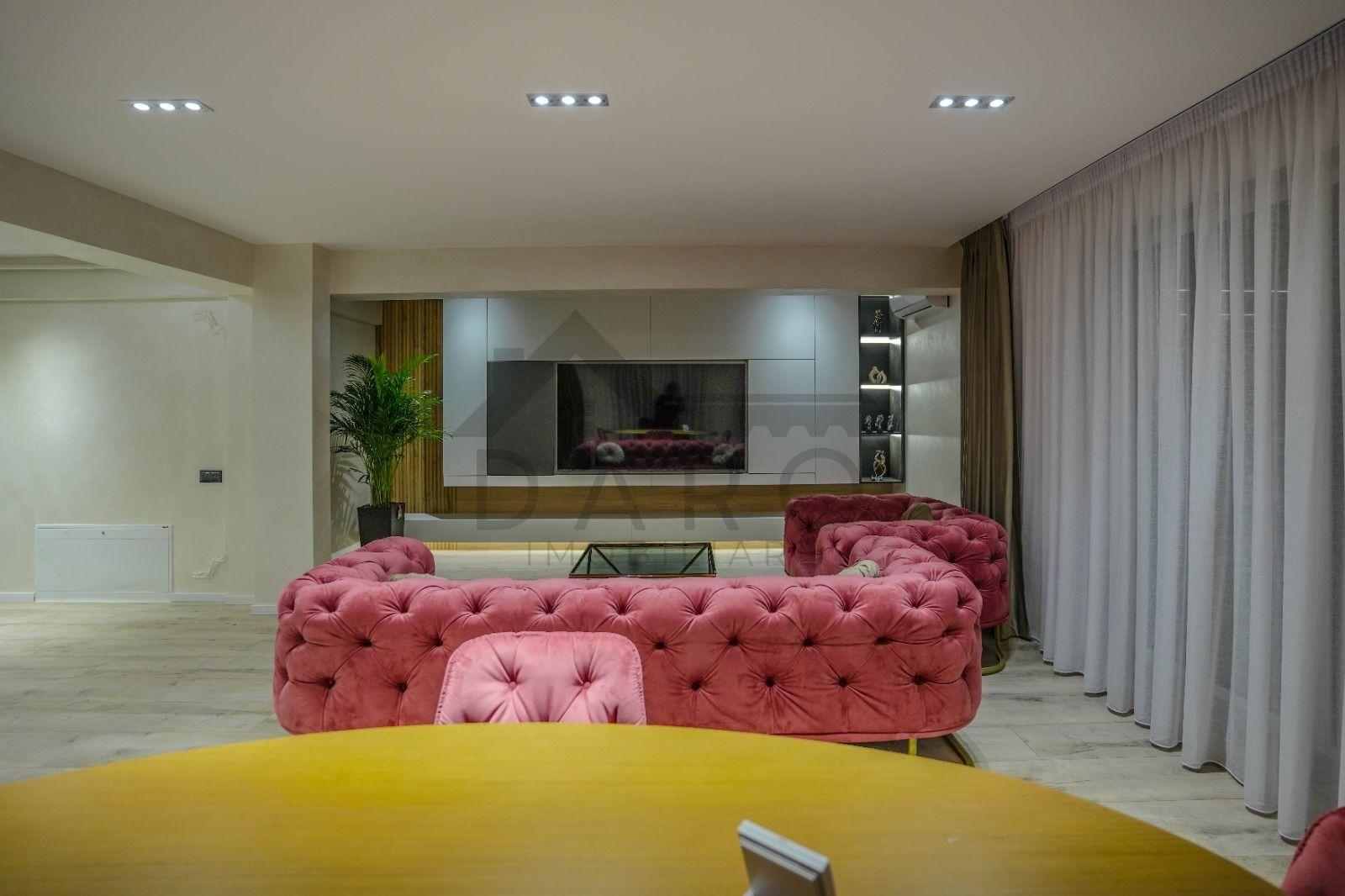Penthouse de închiriat . - 3