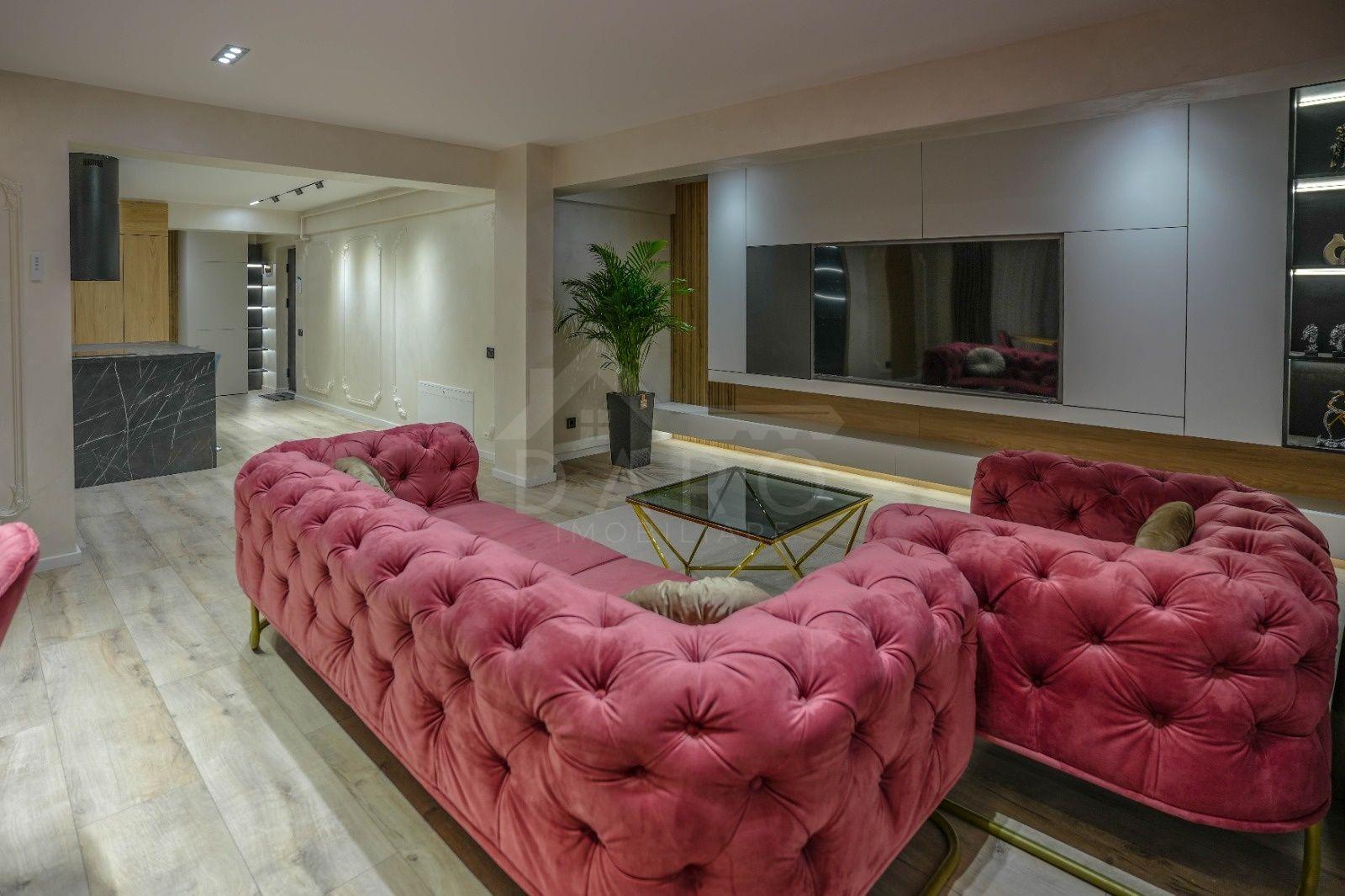 Penthouse de închiriat . - 1