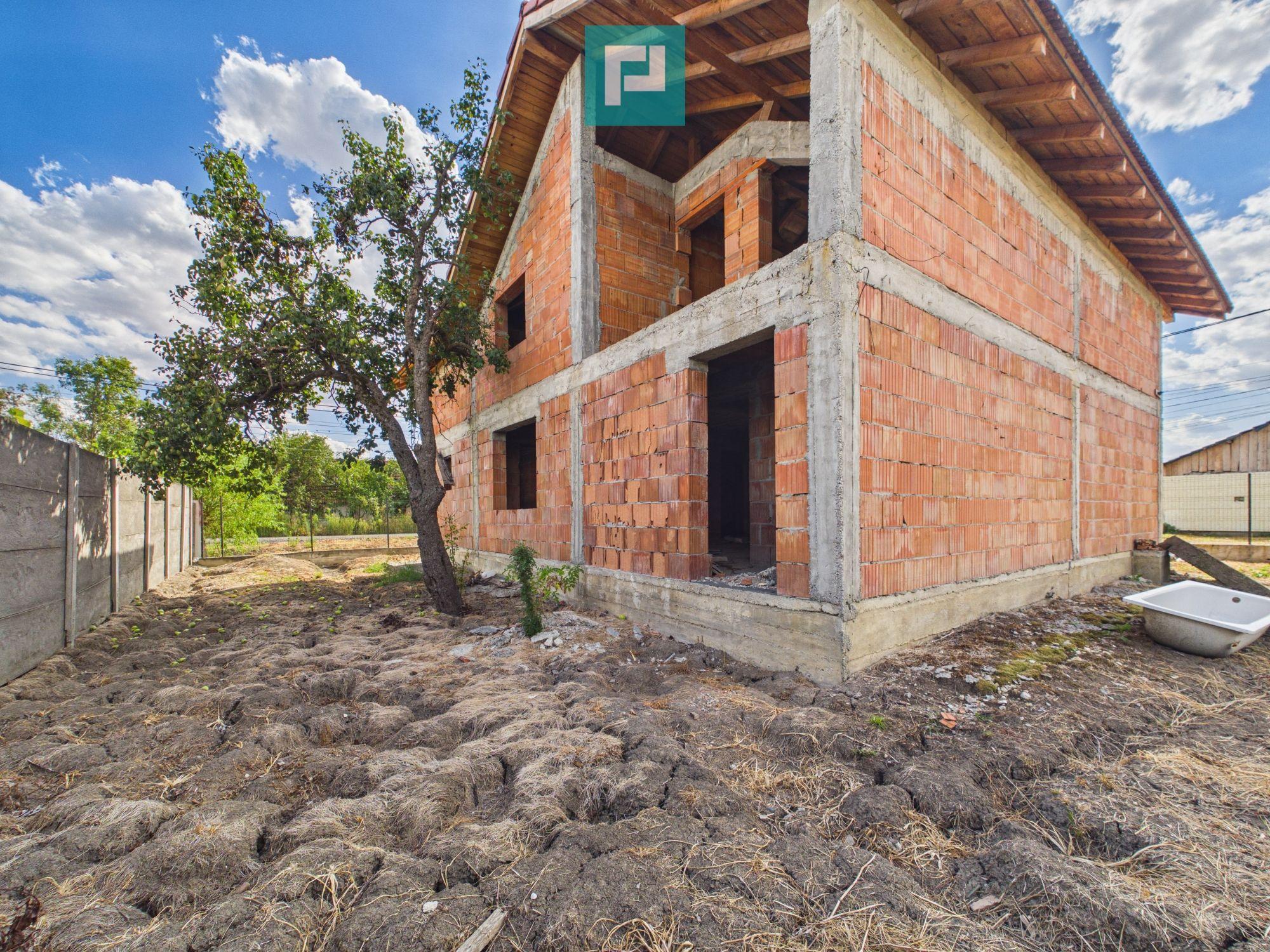 Casă Individuală P+M, în Bacova - 3