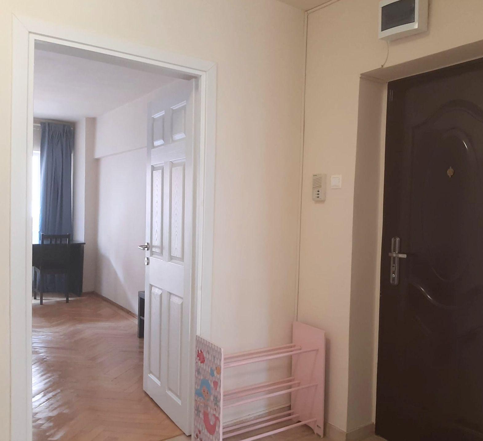 Vanzare 3 camere complet renovat zona pietonala Racadau - 21