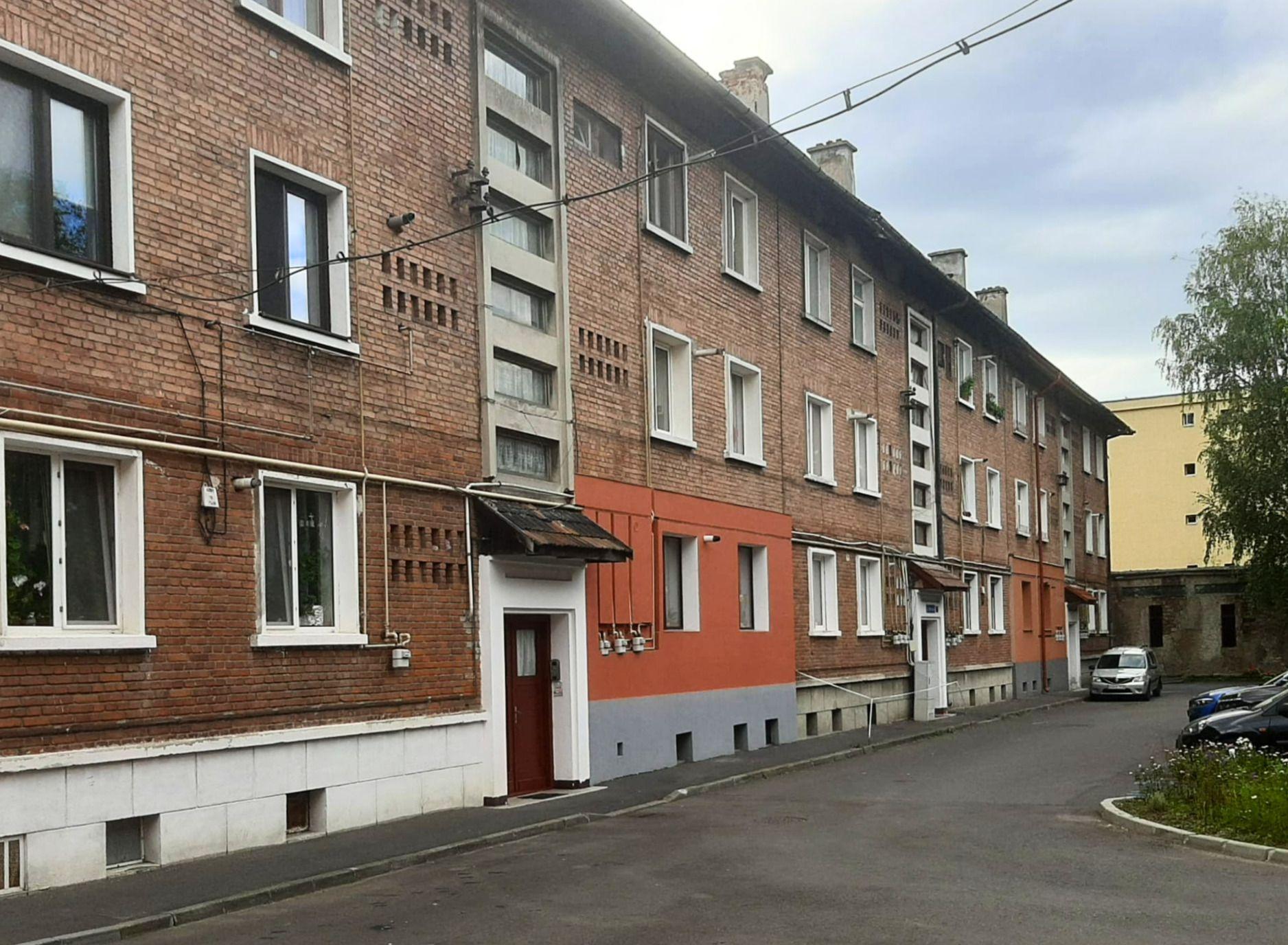 Apartament Renovat 2 Camere + Boxă 7 MP Vedere Superbă spre Tâmpa - 12