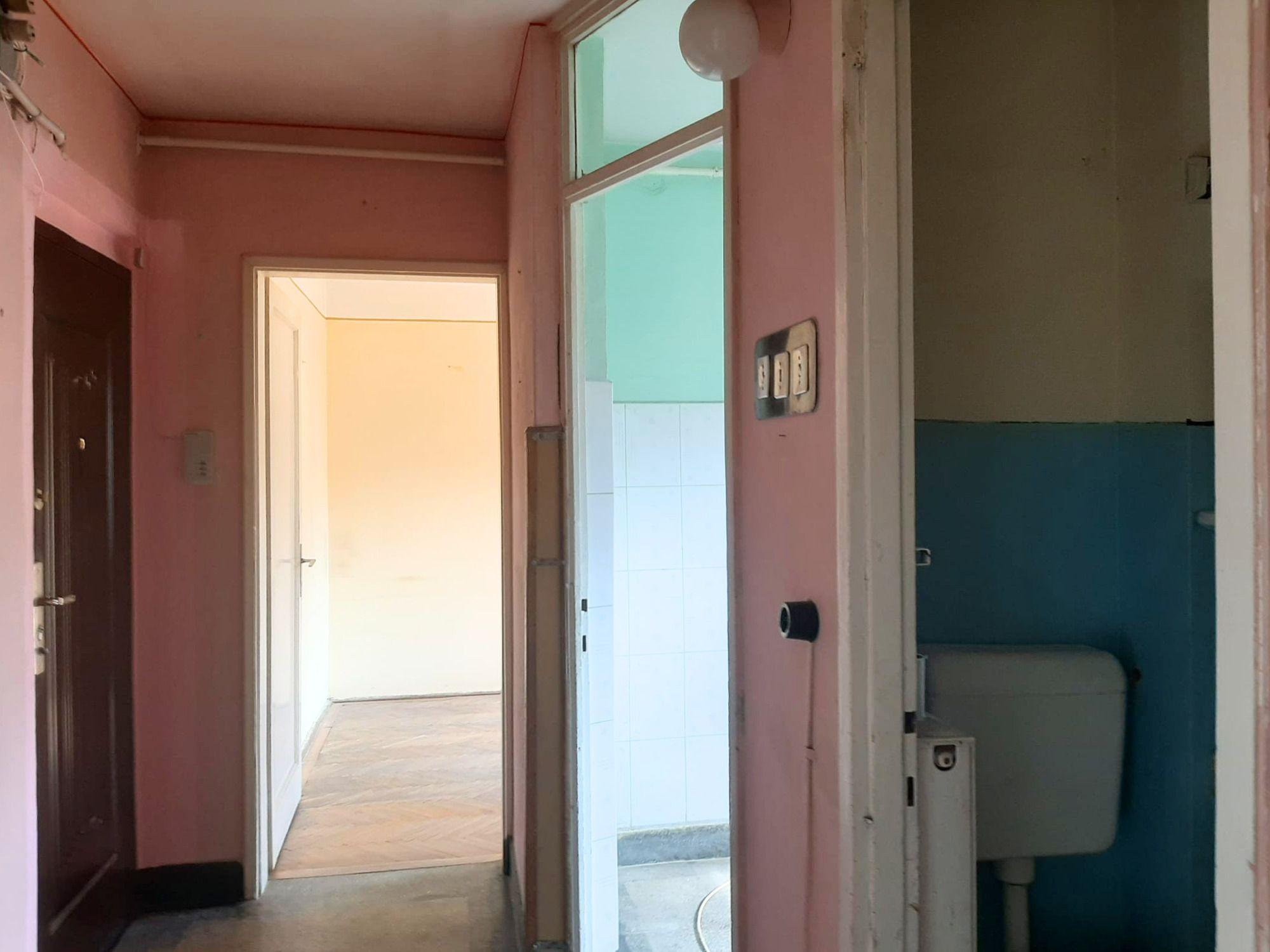 Apartament 2 camere 89000 EUR etaj intermediar foarte aproape de piata Astra - 14