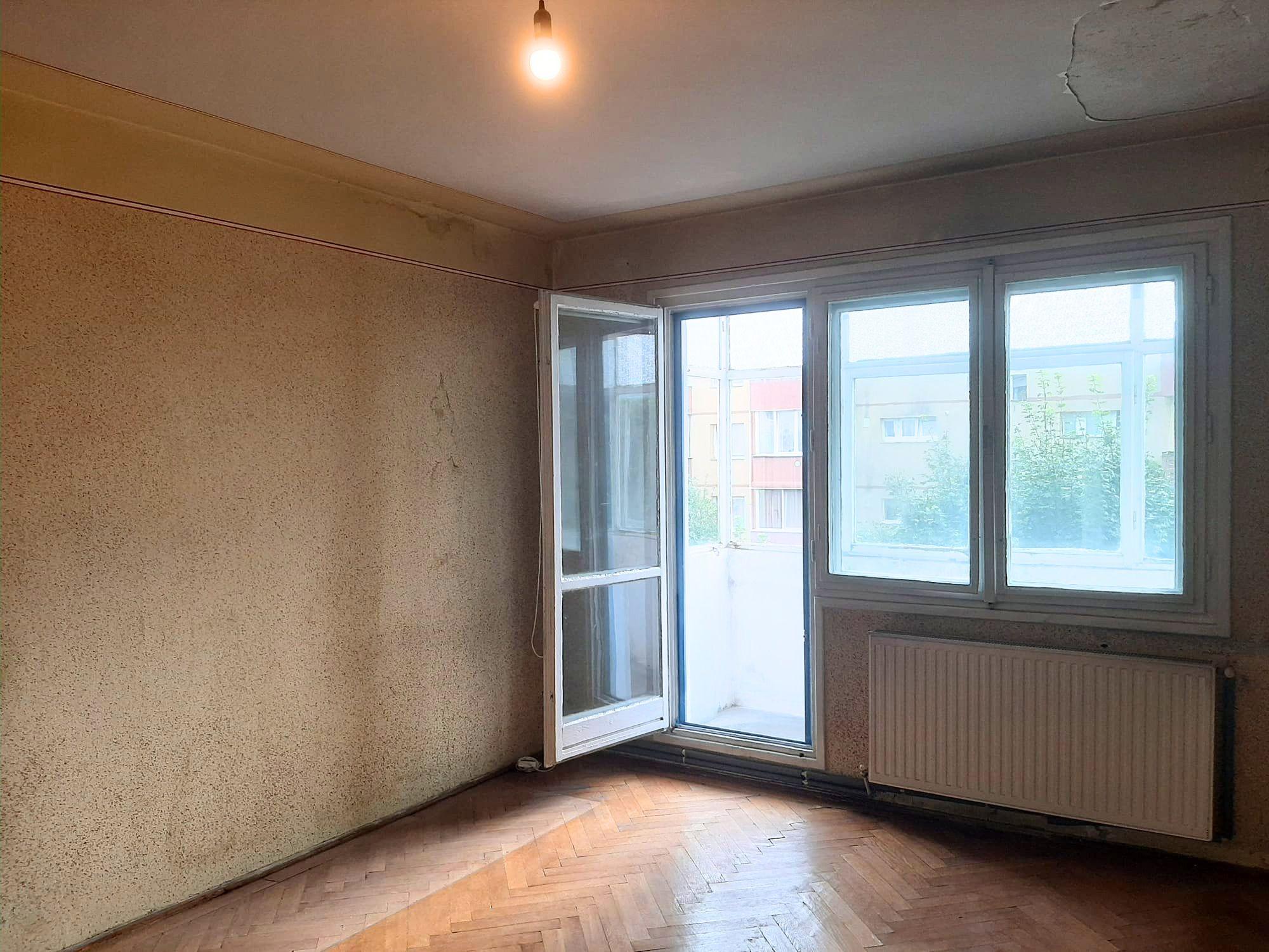 Apartament 2 camere 89000 EUR etaj intermediar foarte aproape de piata Astra - 3