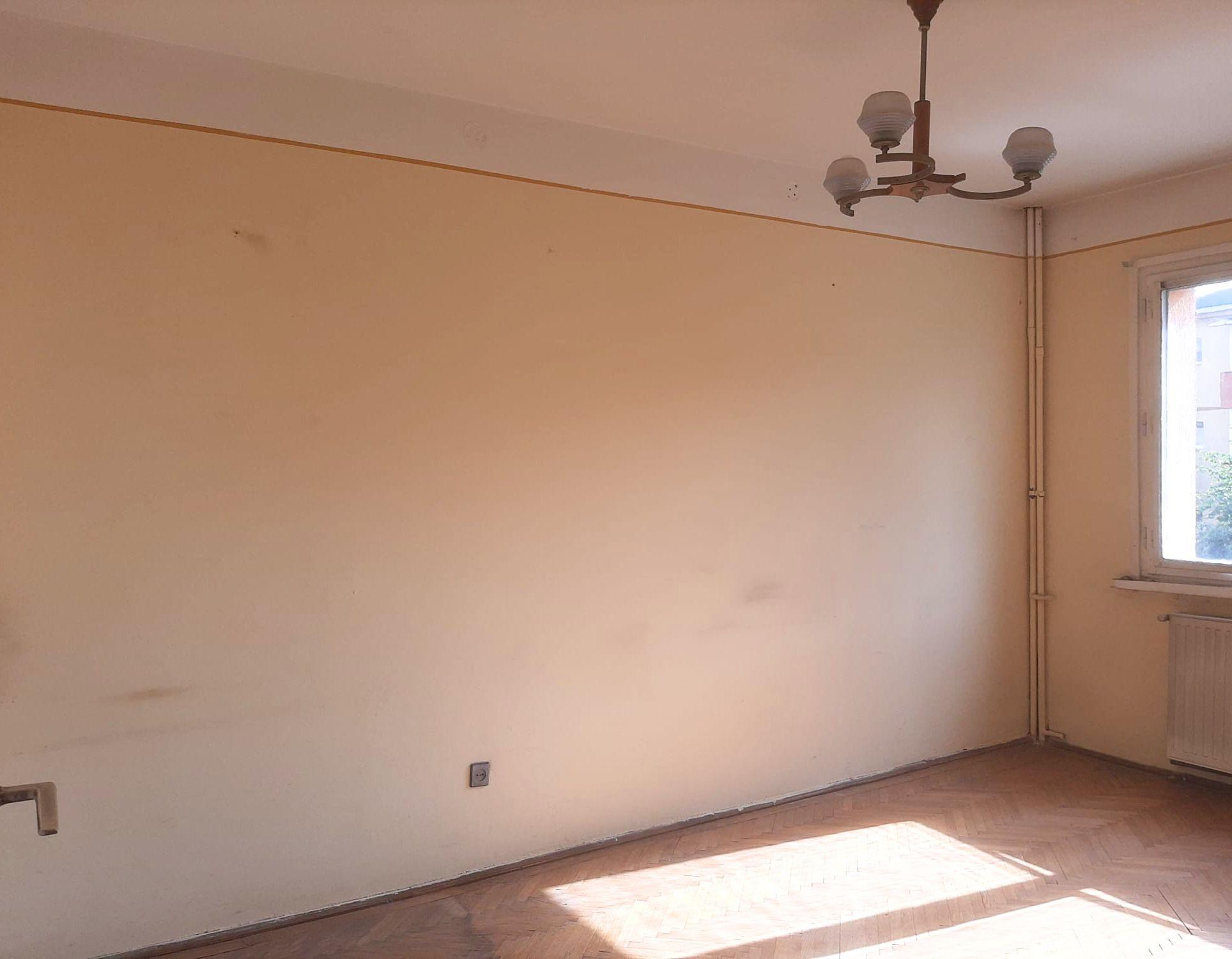 Apartament 2 camere 89000 EUR etaj intermediar foarte aproape de piata Astra - 9