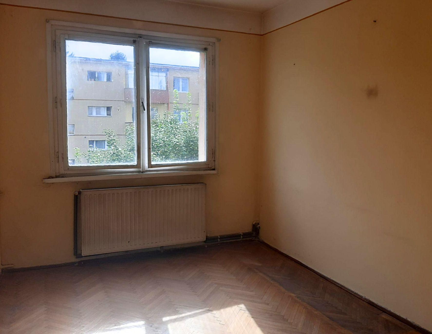 Apartament 2 camere 89000 EUR etaj intermediar foarte aproape de piata Astra - 10
