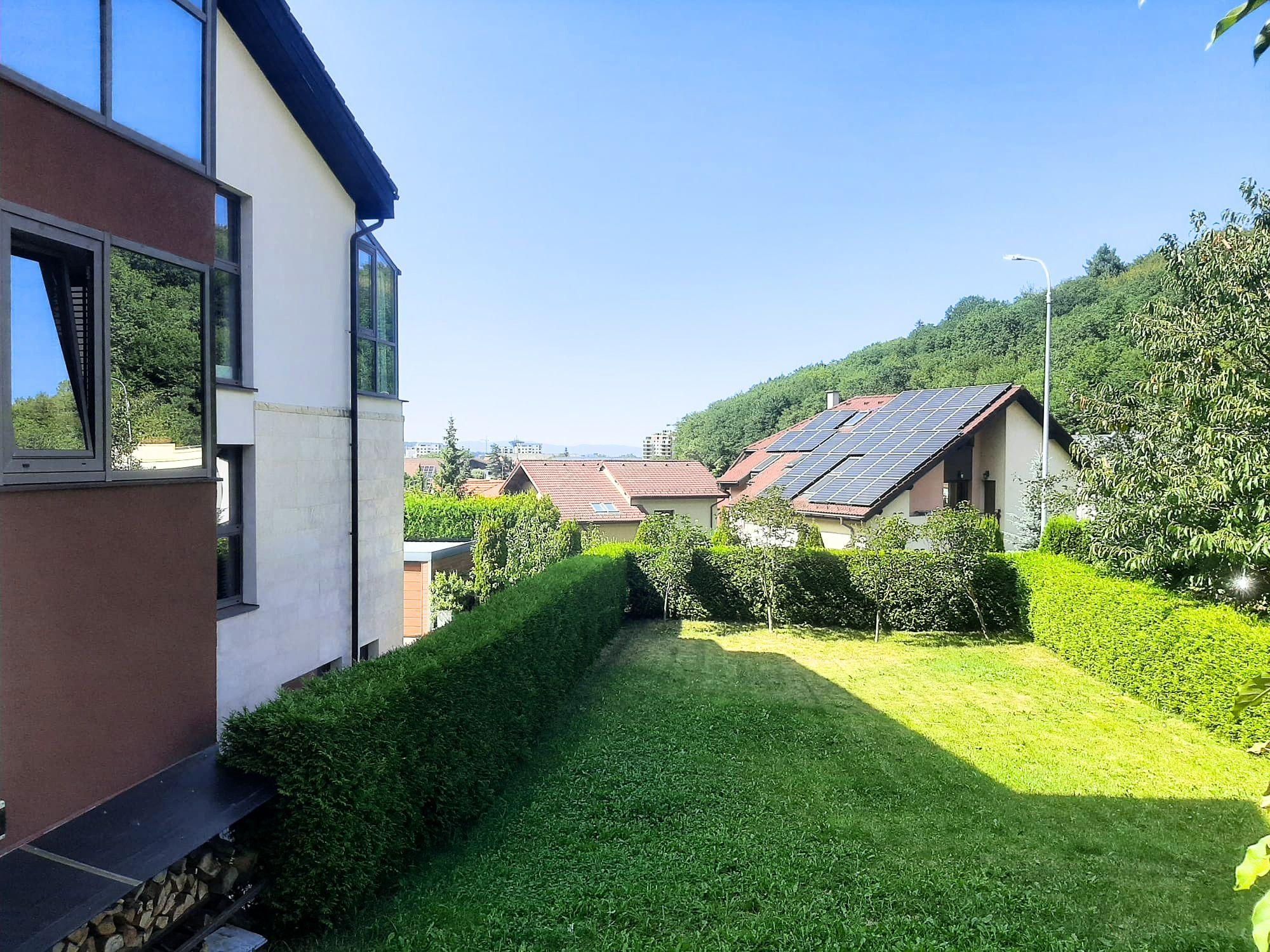 Vilă de lux cu vedere spectaculoasă spre Tâmpa Green Valley zona Noua - 47
