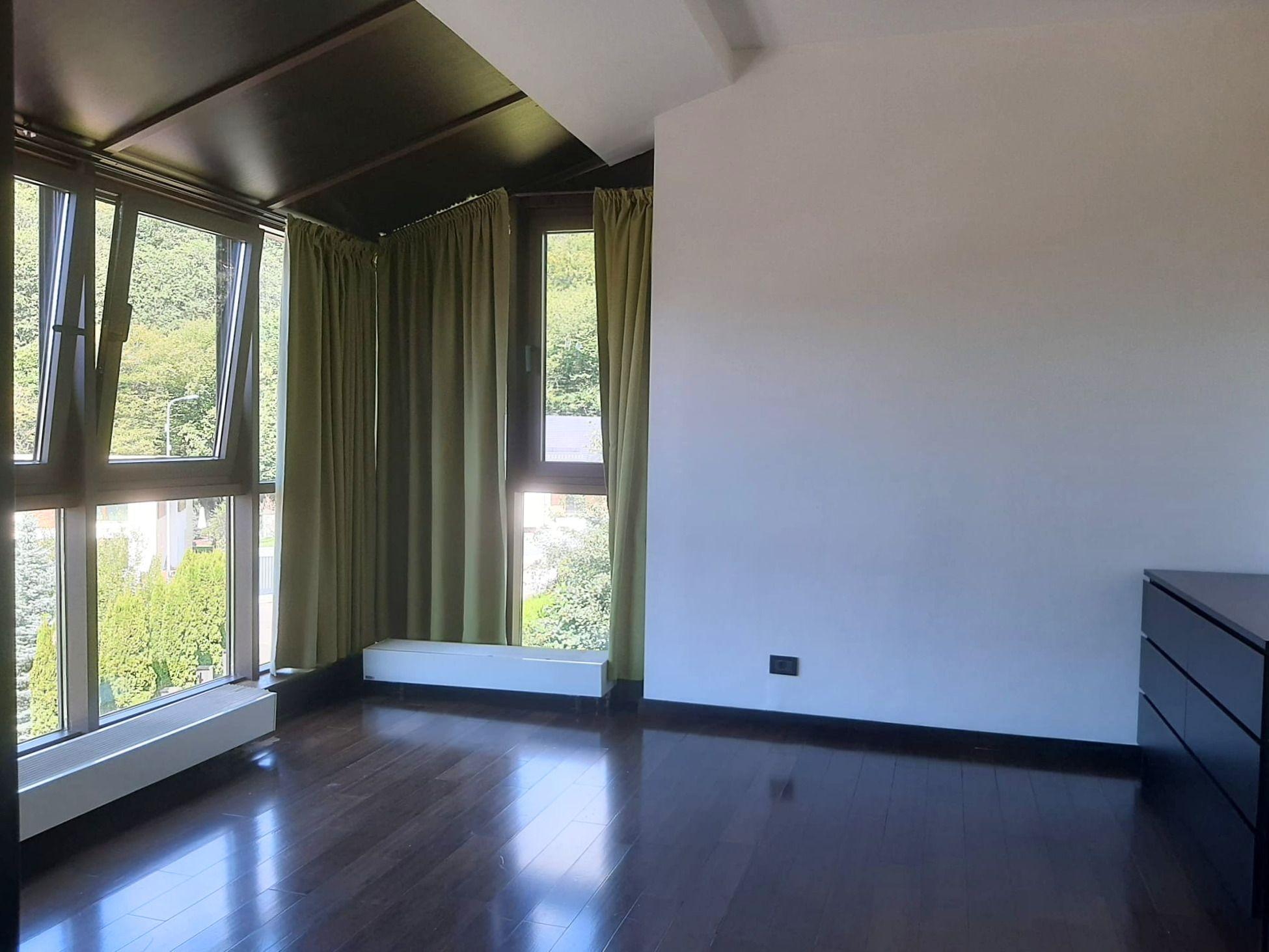 Vilă de lux cu vedere spectaculoasă spre Tâmpa Green Valley zona Noua - 35