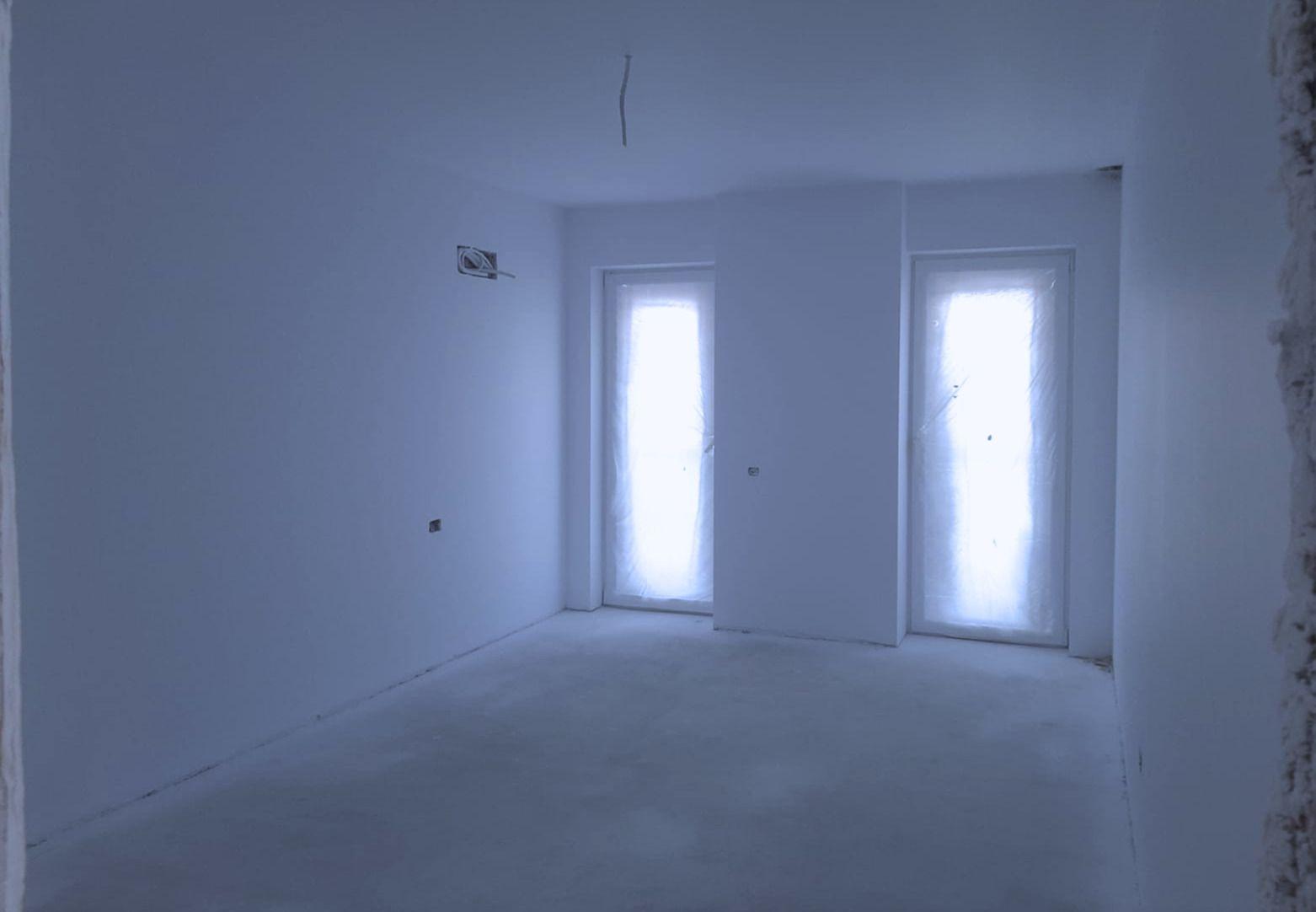 Apartament 3 camere 82 mp + 2 terase de 24 mp zona rezidentiala aerisita - 4