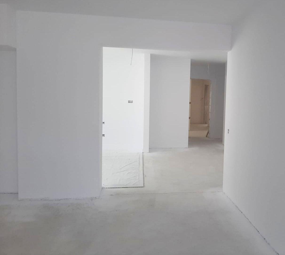 Apartament 3 camere 82 mp + 2 terase de 24 mp zona rezidentiala aerisita - 7
