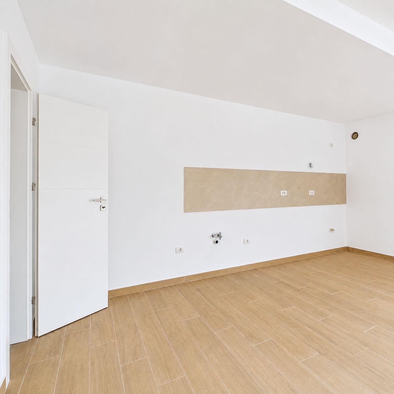 Casă individuală nouă | 3 dormitoare | Curte 300 mp | - 25