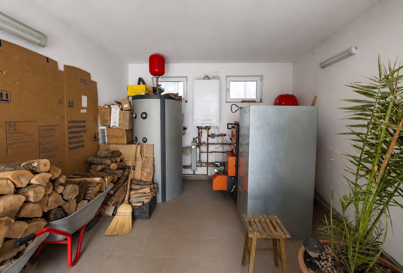 Casă 5 camere | 197 mp utili | 392 mp teren | Garaj | Central – Buziaș - 20