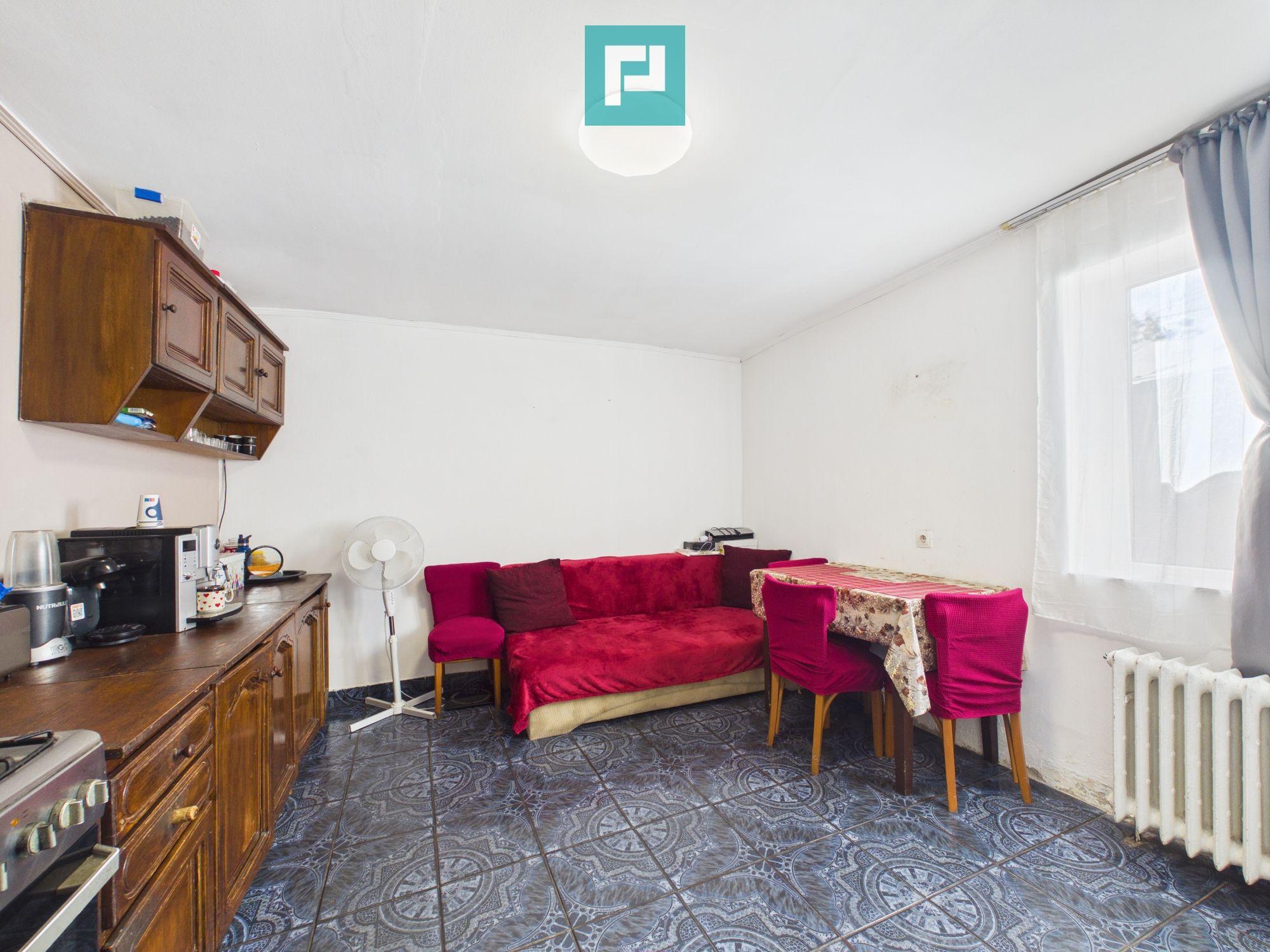 Casă cu 3 camere de vânzare în zona Bujac - 8