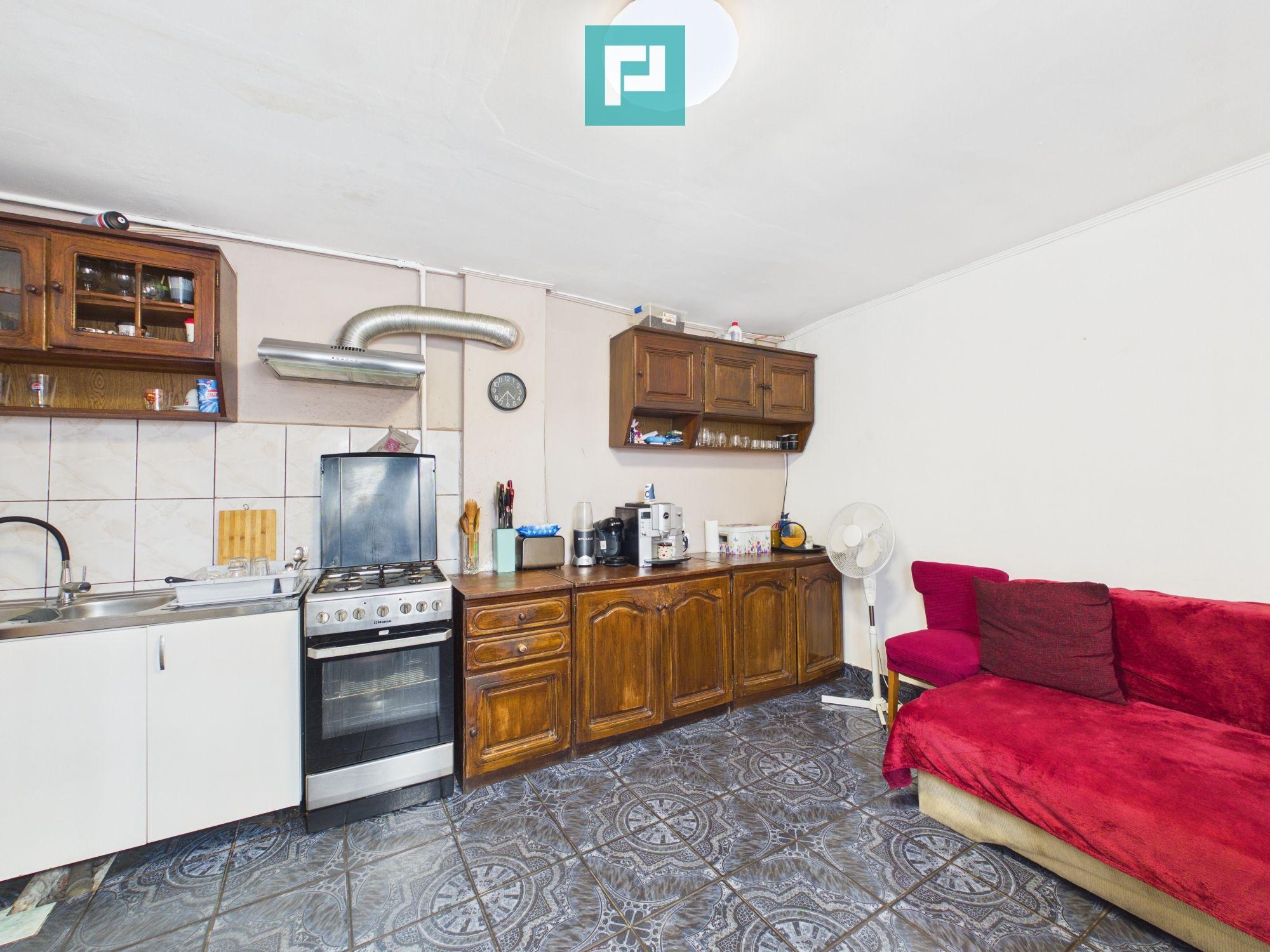 Casă cu 3 camere de vânzare în zona Bujac - 7