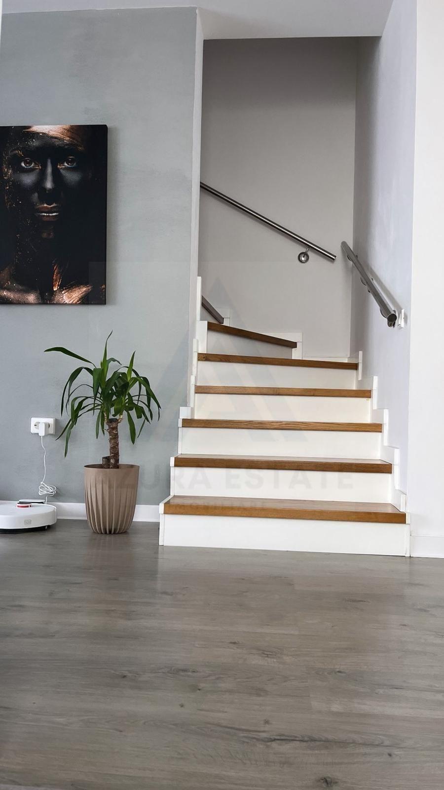 Casa utilata 4 camere 2 bai terasa si teren 210 mp in Arhitectilor - 10