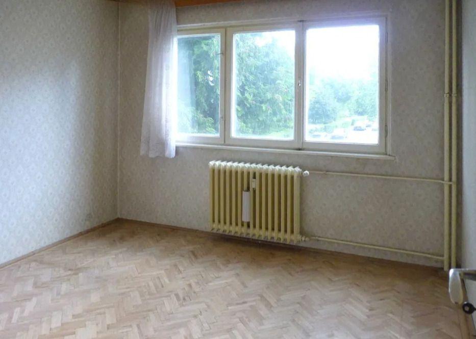 3 Camere în Astra Etaj 1 Vedere Liberă Necesită Renovare - 4