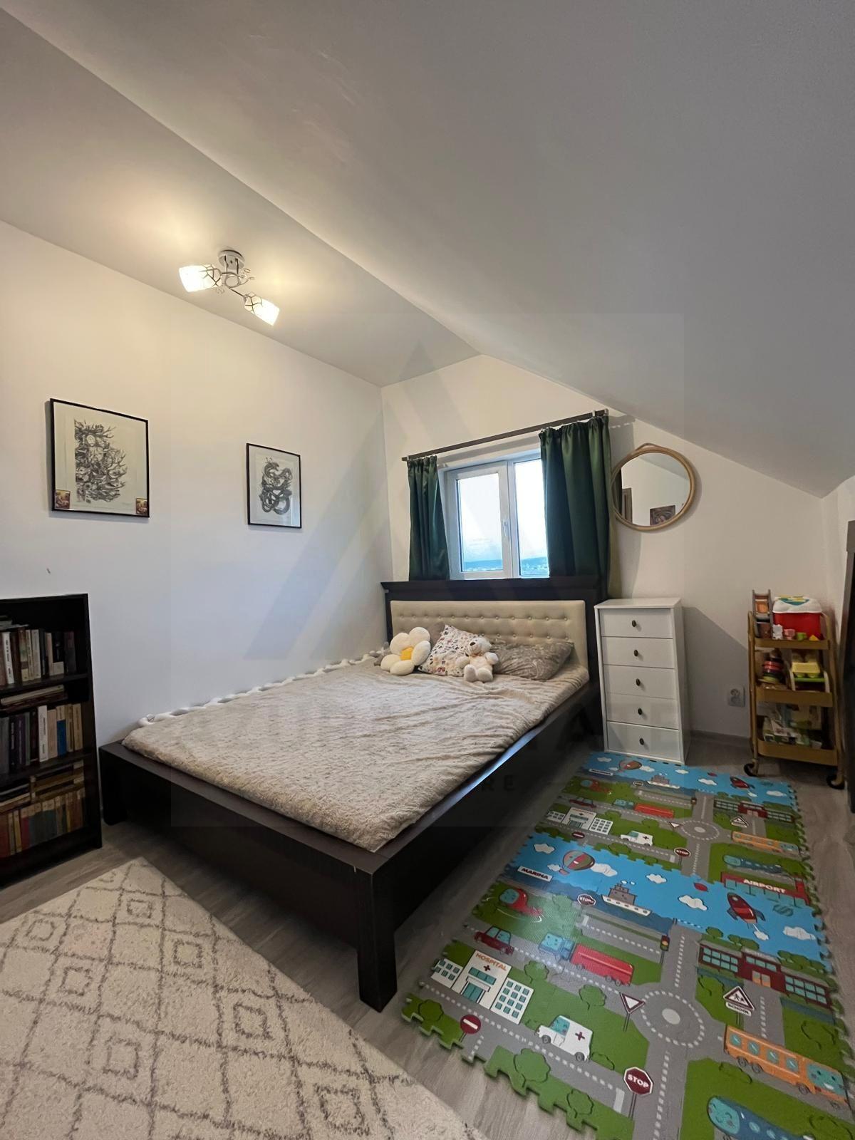 Apartament 3 camere 2 balcoane bucatarie inchisa in zona Strand II - 1
