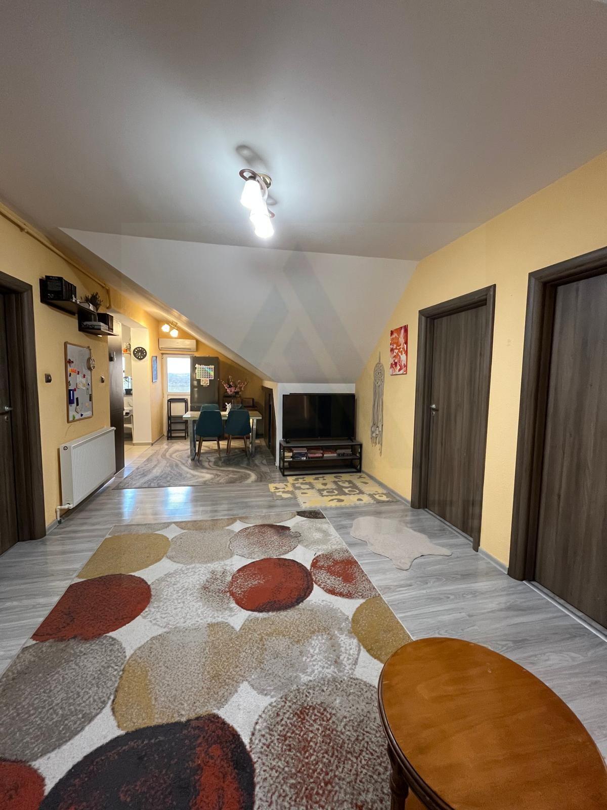 Apartament 3 camere 2 balcoane bucatarie inchisa in zona Strand II - 6