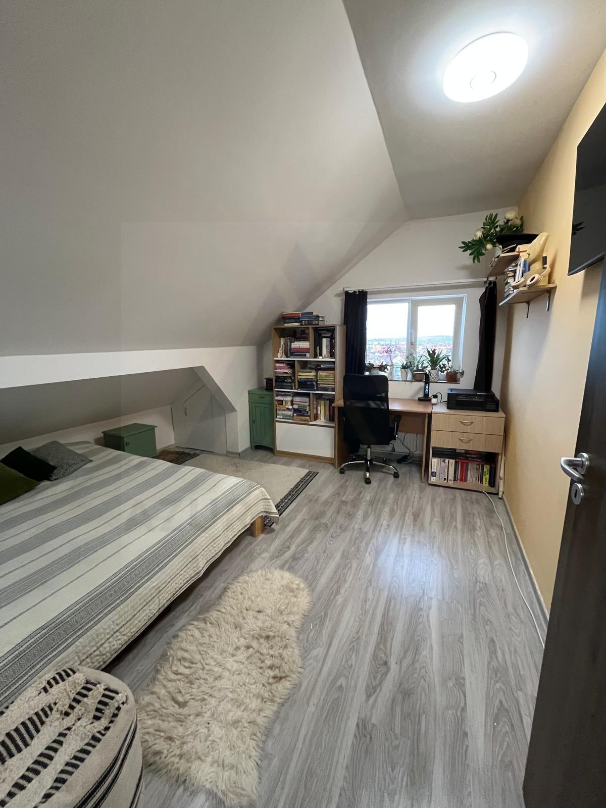 Apartament 3 camere 2 balcoane bucatarie inchisa in zona Strand II - 2