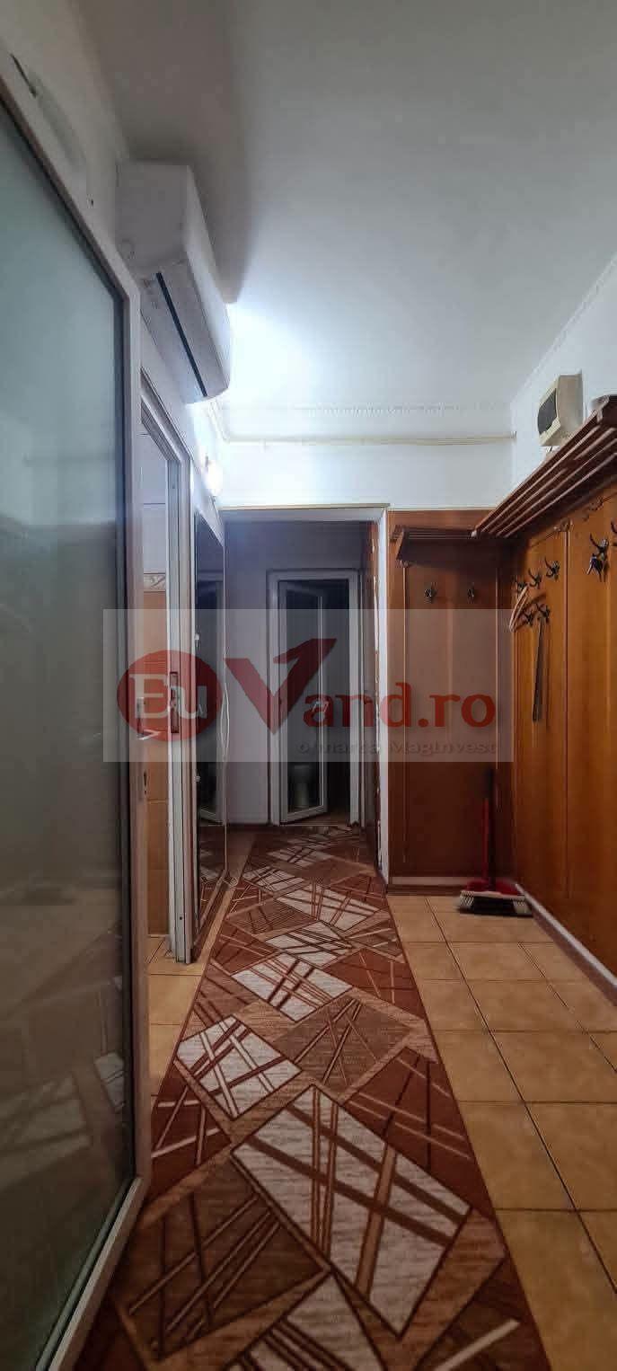 De vanzare apartament cu 2 camere, central, Bloc BR, et. 2, 76.000 euro - 7