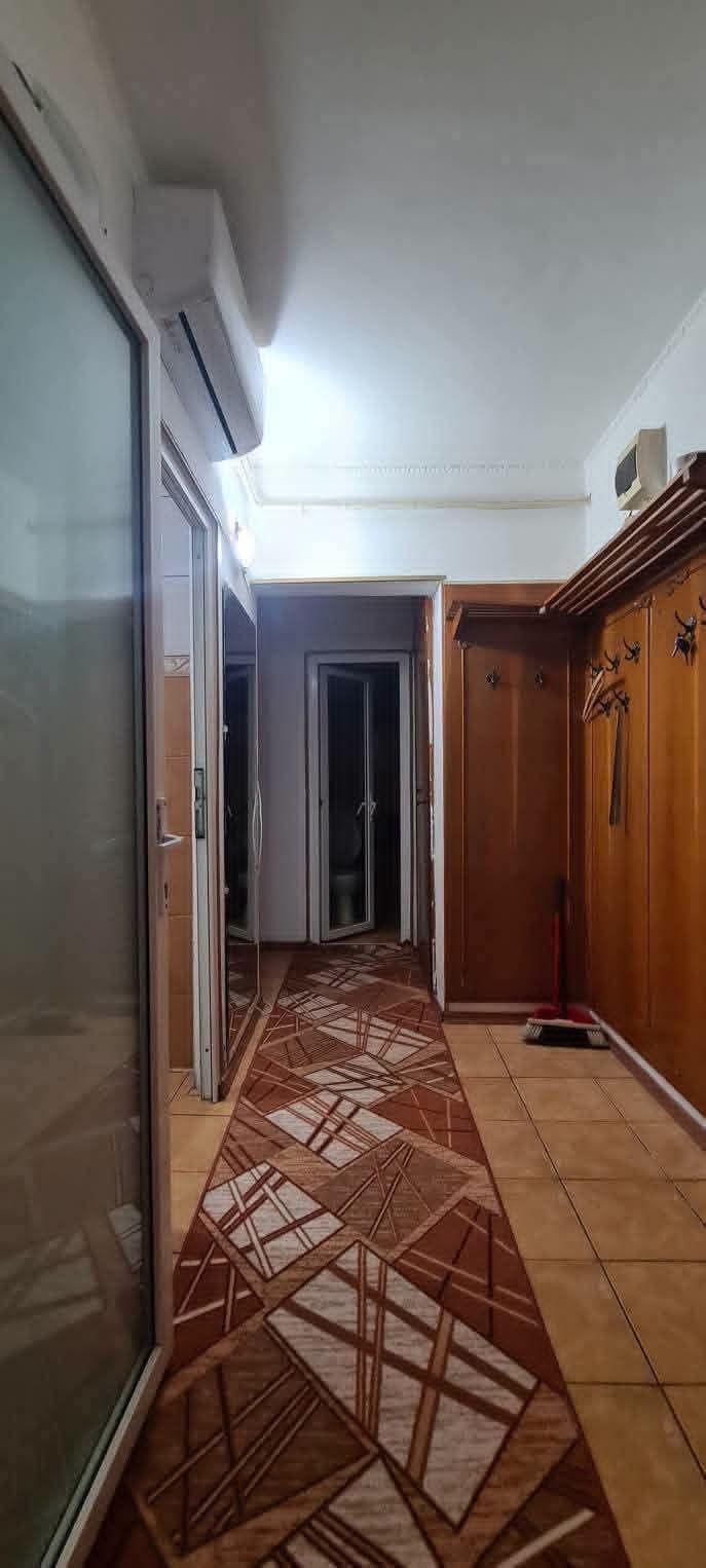 De vanzare apartament cu 2 camere, central, Bloc BR, et. 2, 76.000 euro - 7