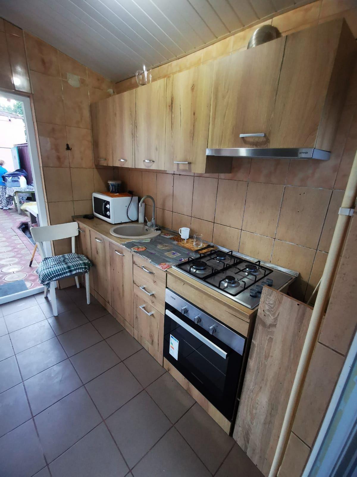 De inchiriat casa cu 2 camere, strada Romana, 320 euro - 1
