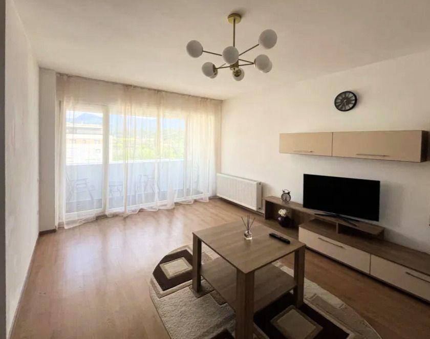 Un apartament care bifează exact ce contează spațiu lumină liniște și parcare - 2