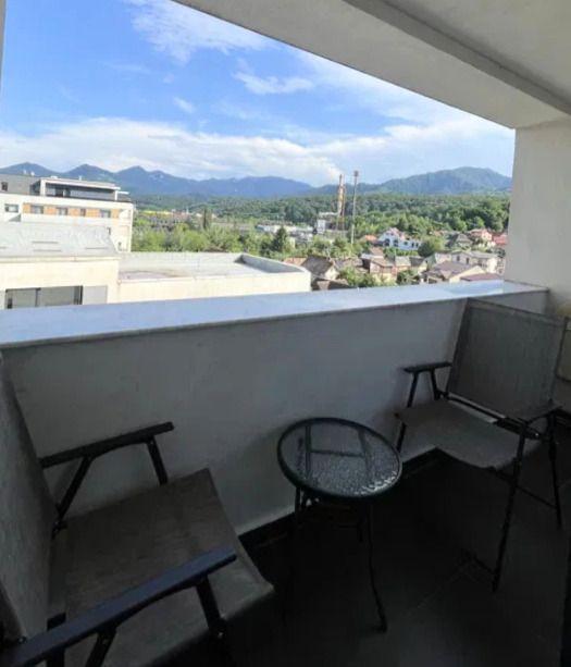 Un apartament care bifează exact ce contează spațiu lumină liniște și parcare - 3