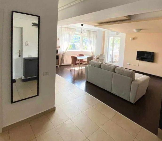 Un apartament care bifează exact ce contează spațiu lumină liniște și parcare - 4
