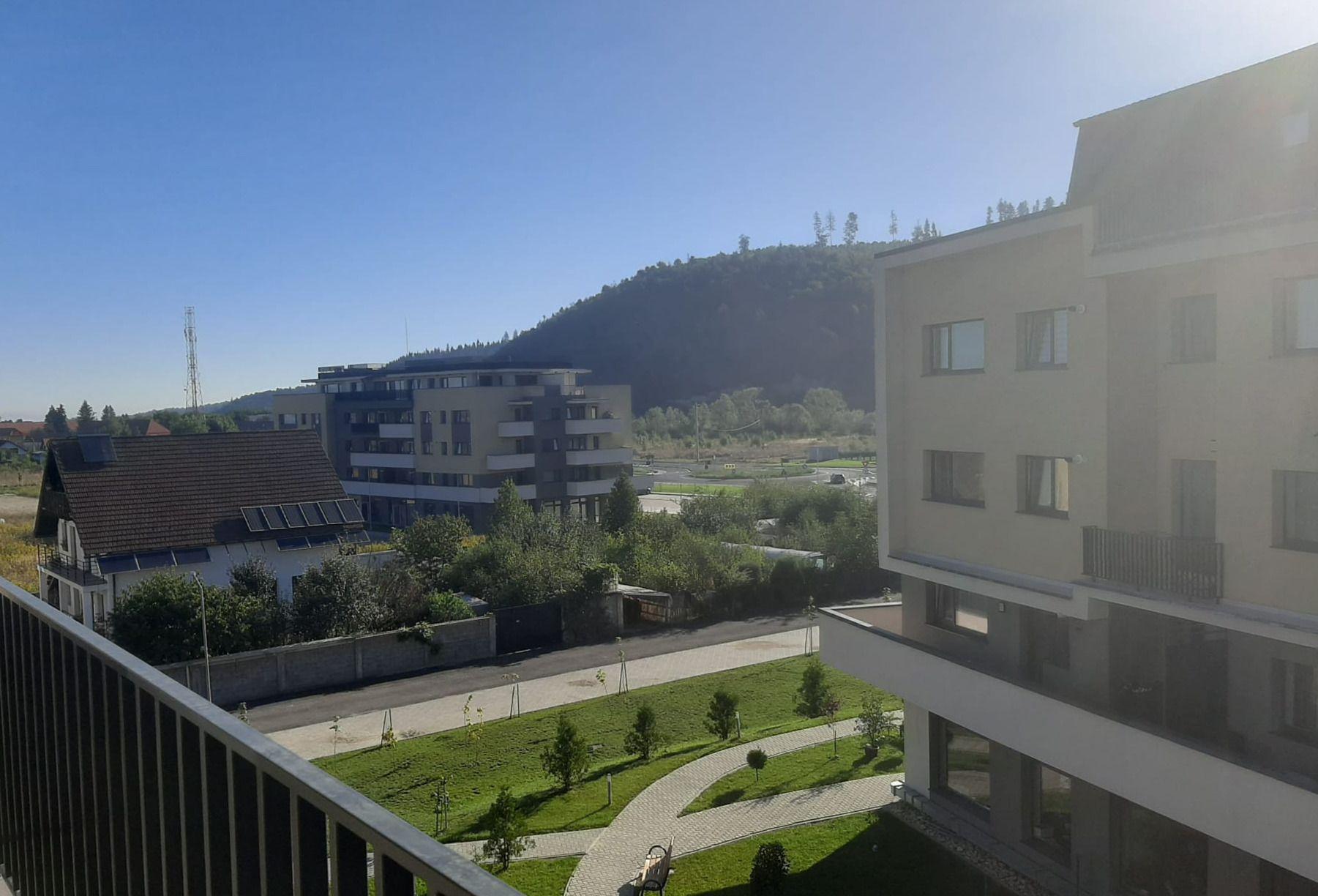 Apartament cu 3 camere situat la etajul 3 zona rezidentiala Rasnov - 19