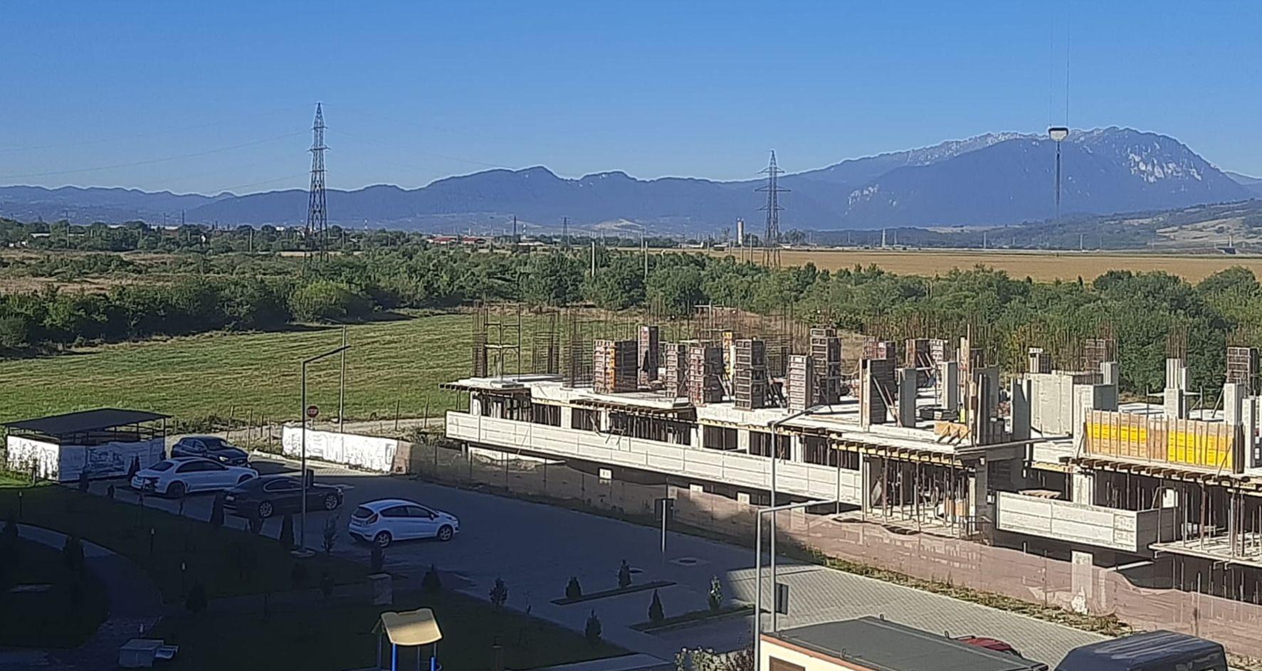 Apartament cu 3 camere situat la etajul 3 zona rezidentiala Rasnov - 12