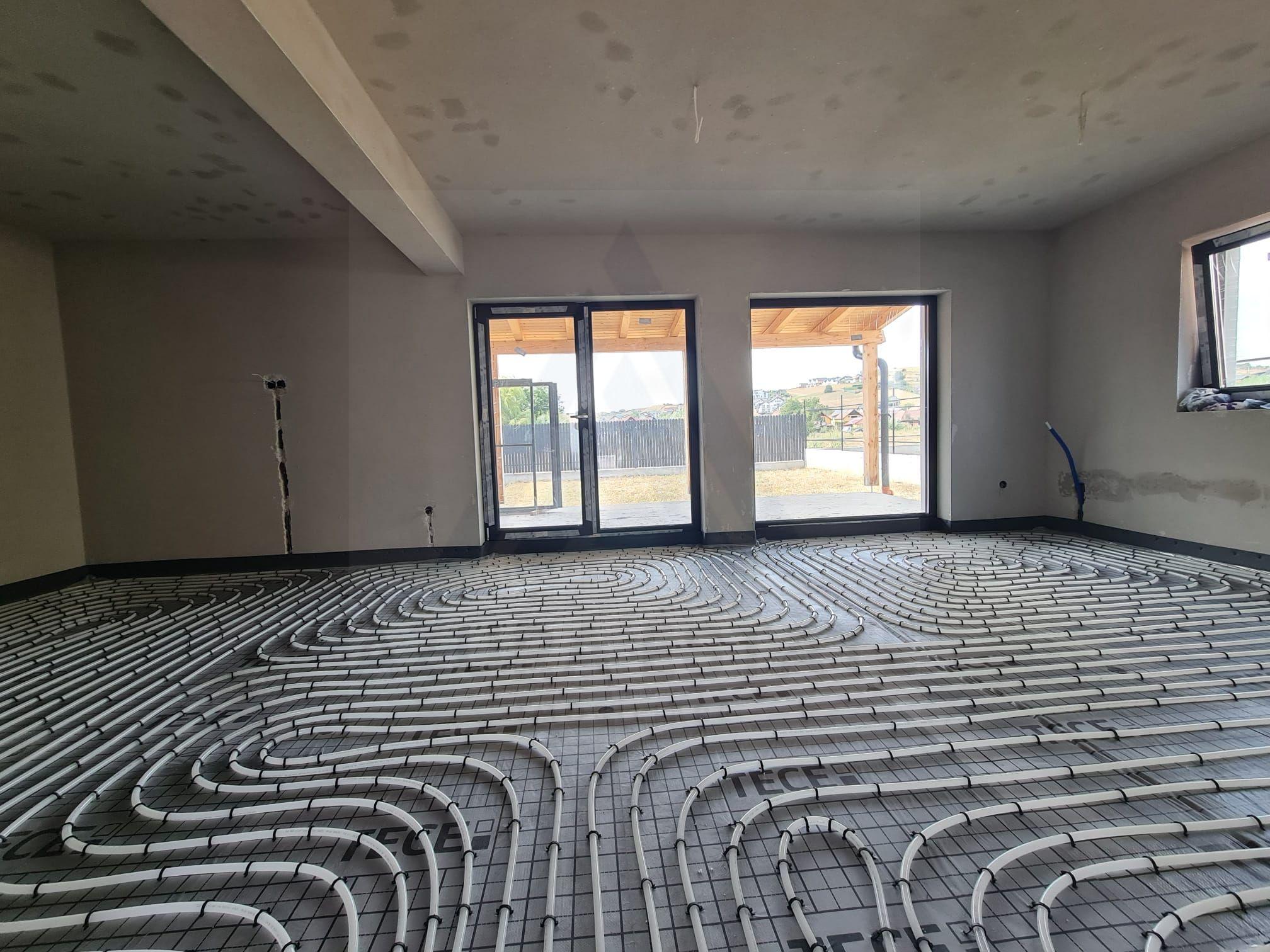 Casa 4 camere 2 bai terasa acoperita si teren 334 mp in Sura Mare - 6