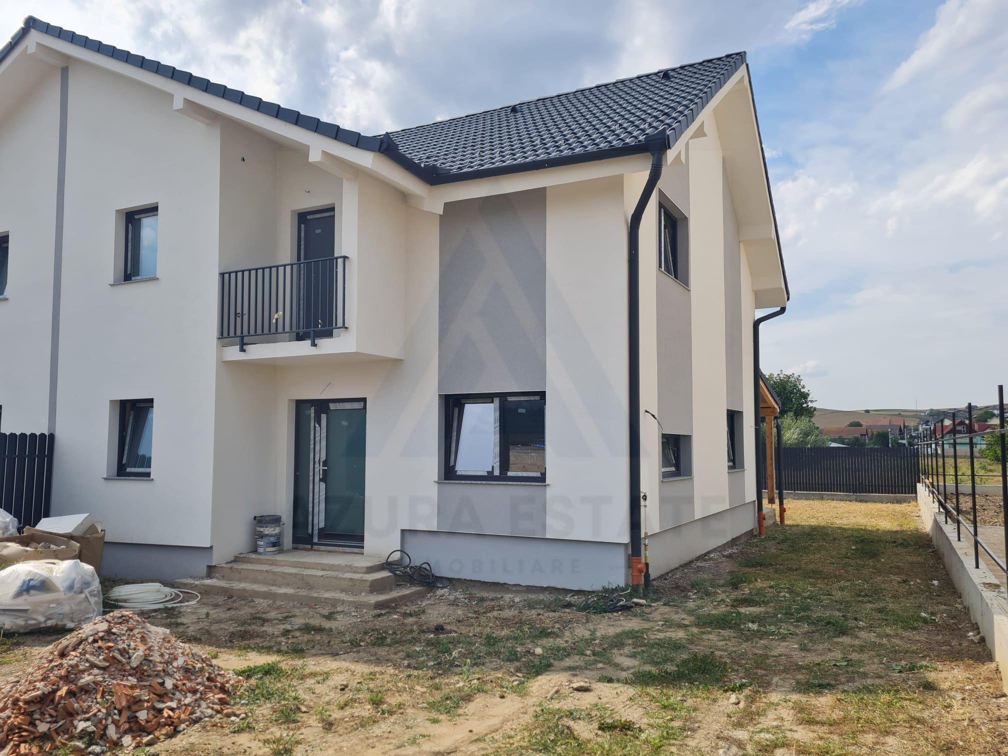 Casa 4 camere 2 bai terasa acoperita si teren 334 mp in Sura Mare - 1