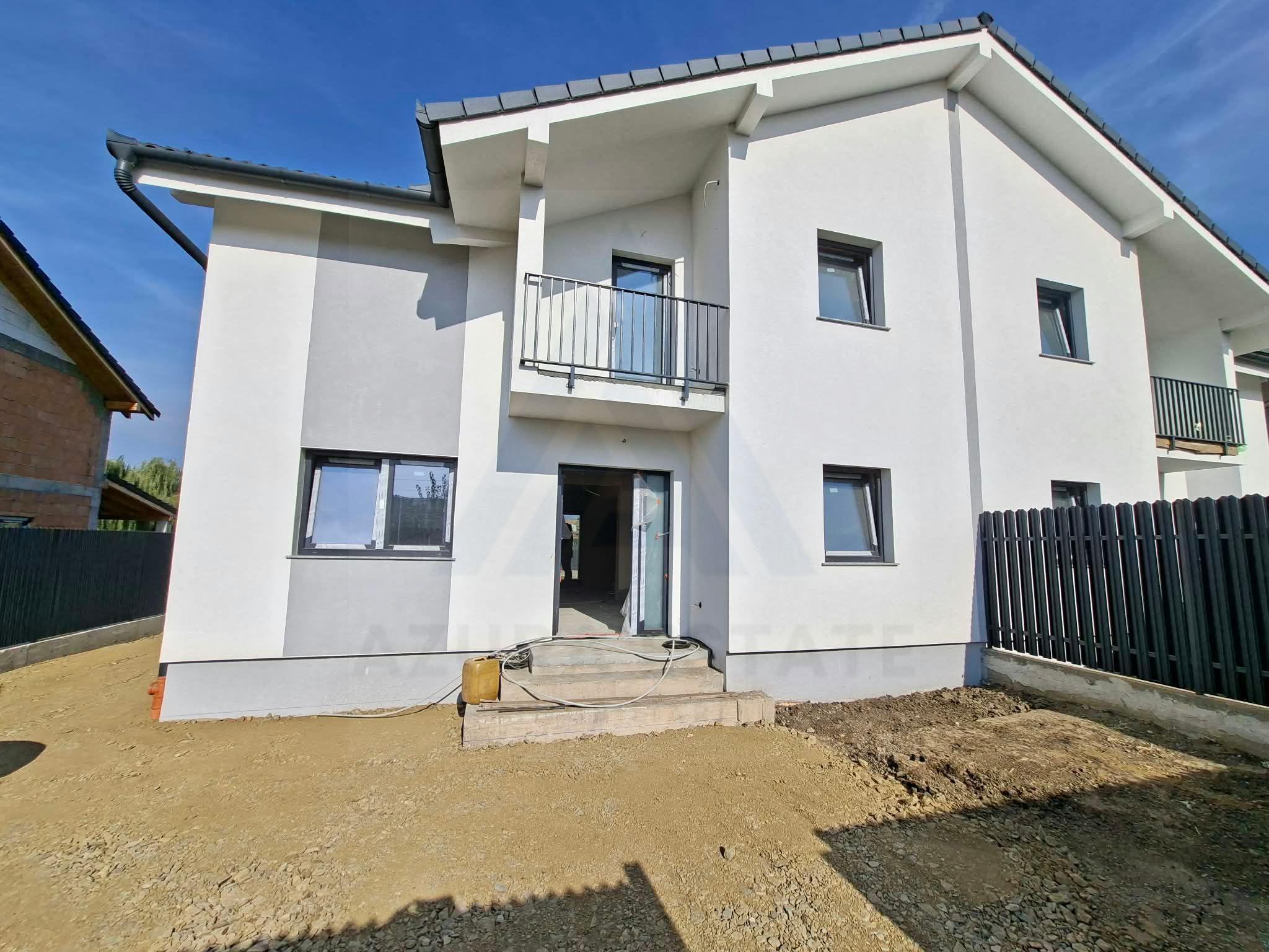 Casa 4 camere 2 bai terasa acoperita si teren 334 mp in Sura Mare - 1