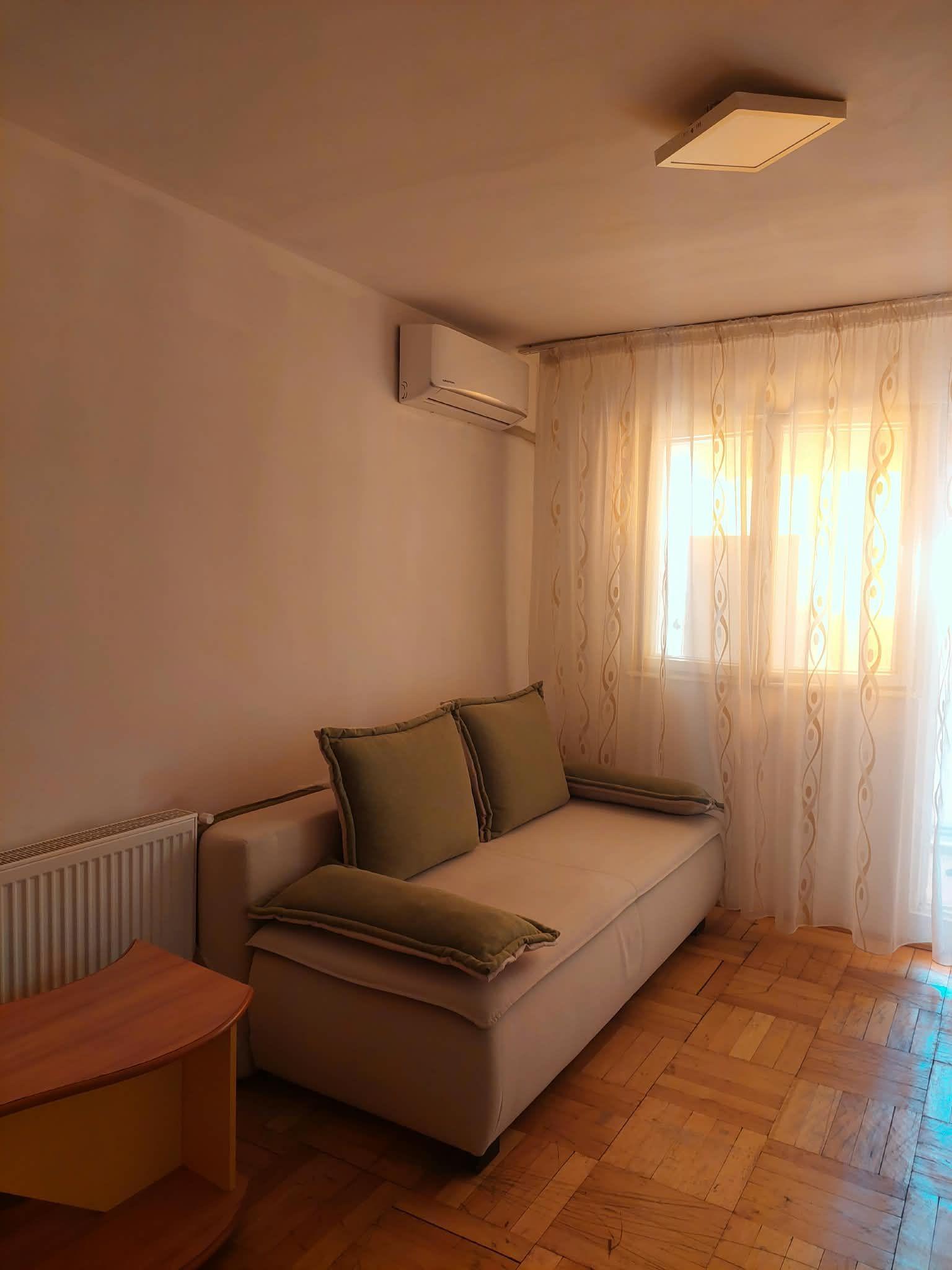 De inchiriatapartament o cameră Tiglina1, etaj 3, 300 euro - 3